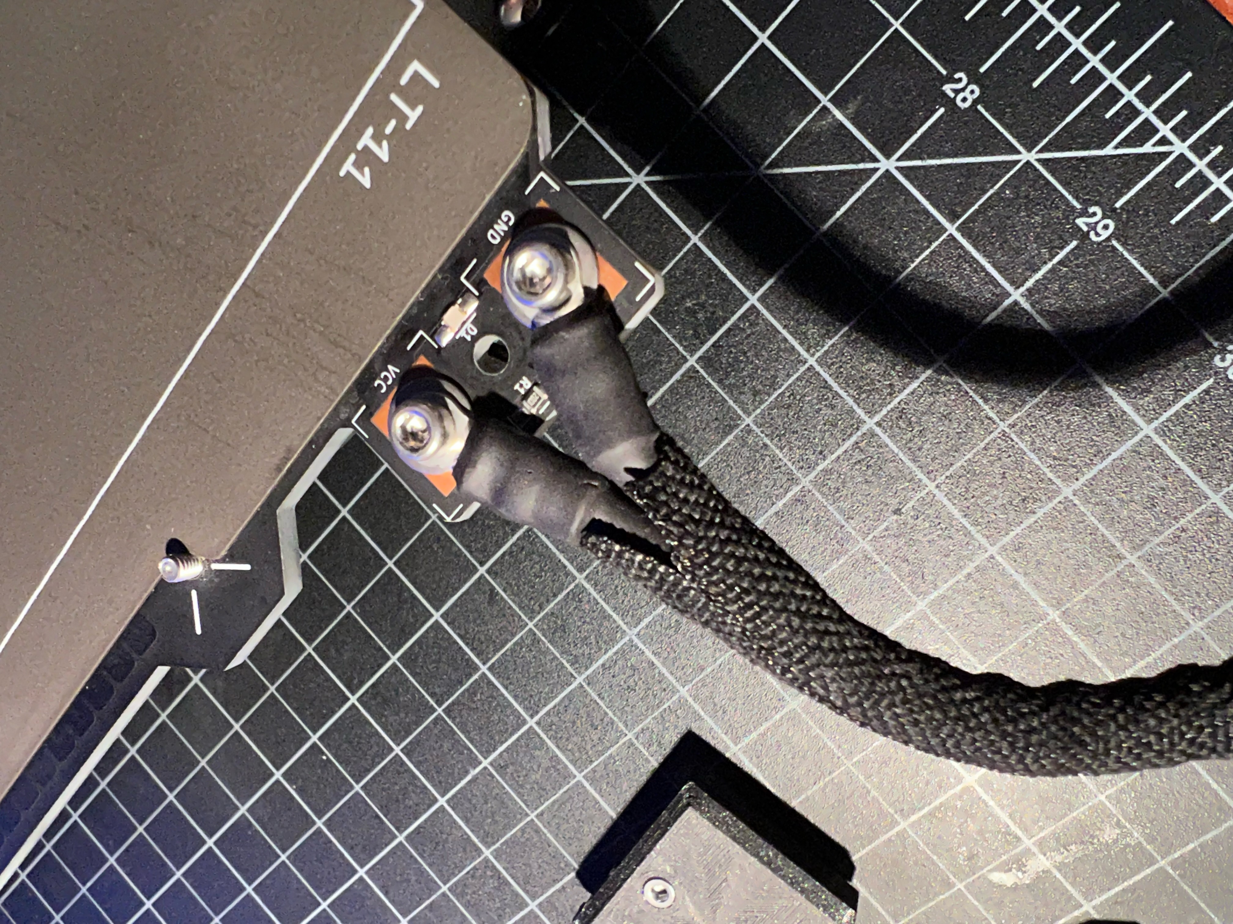 Heatbed cable cover *Modified for interior room* - photo 2