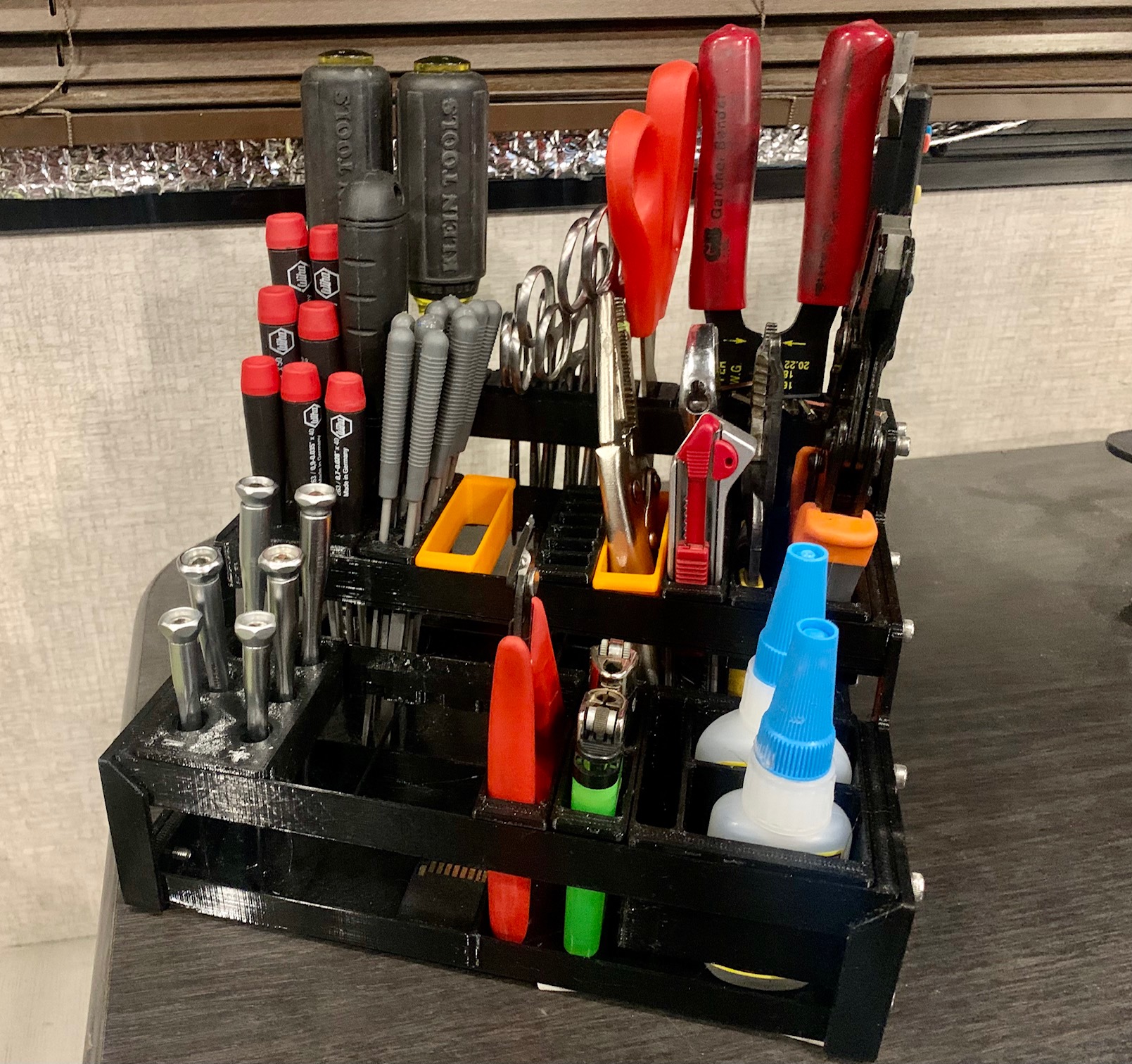 Modular 3D Printed Desktop Storage Rack - photo 2