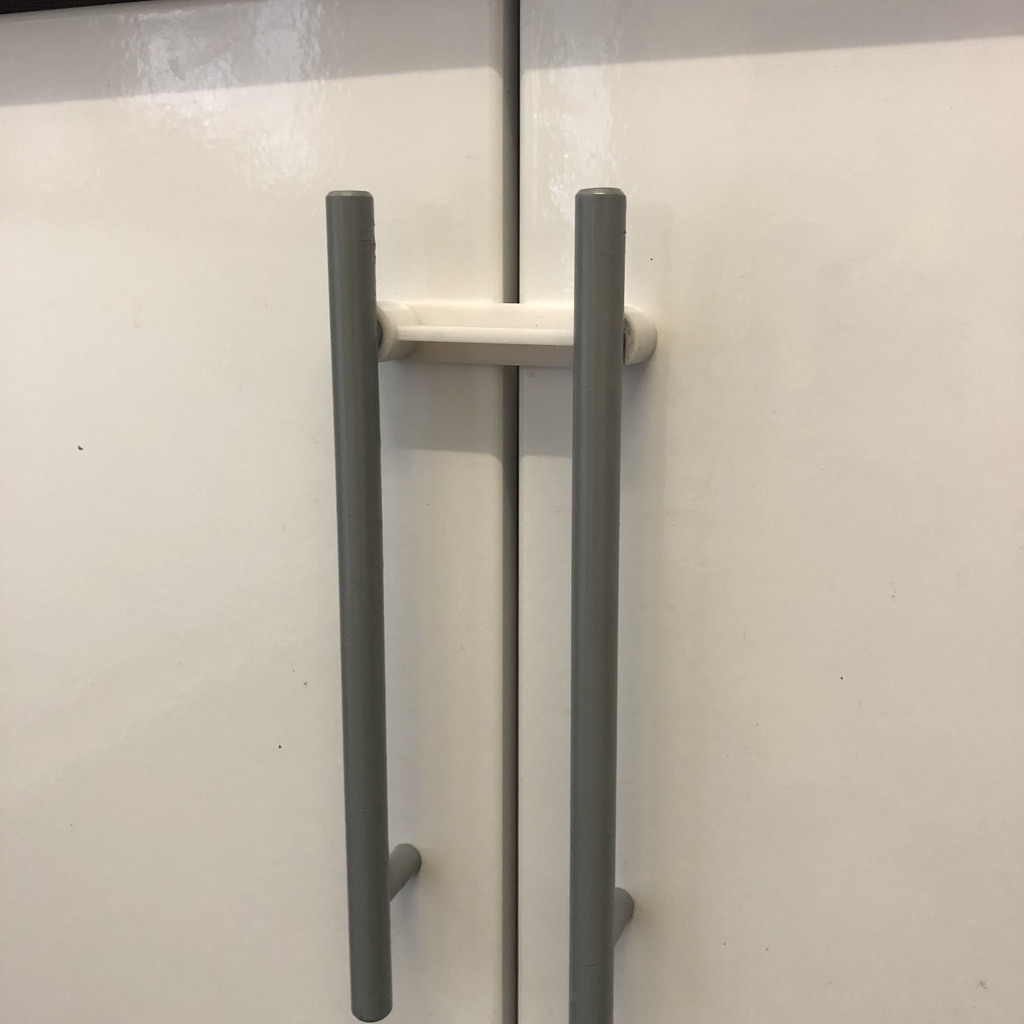 Kitchen cabinet baby lock - photo 3