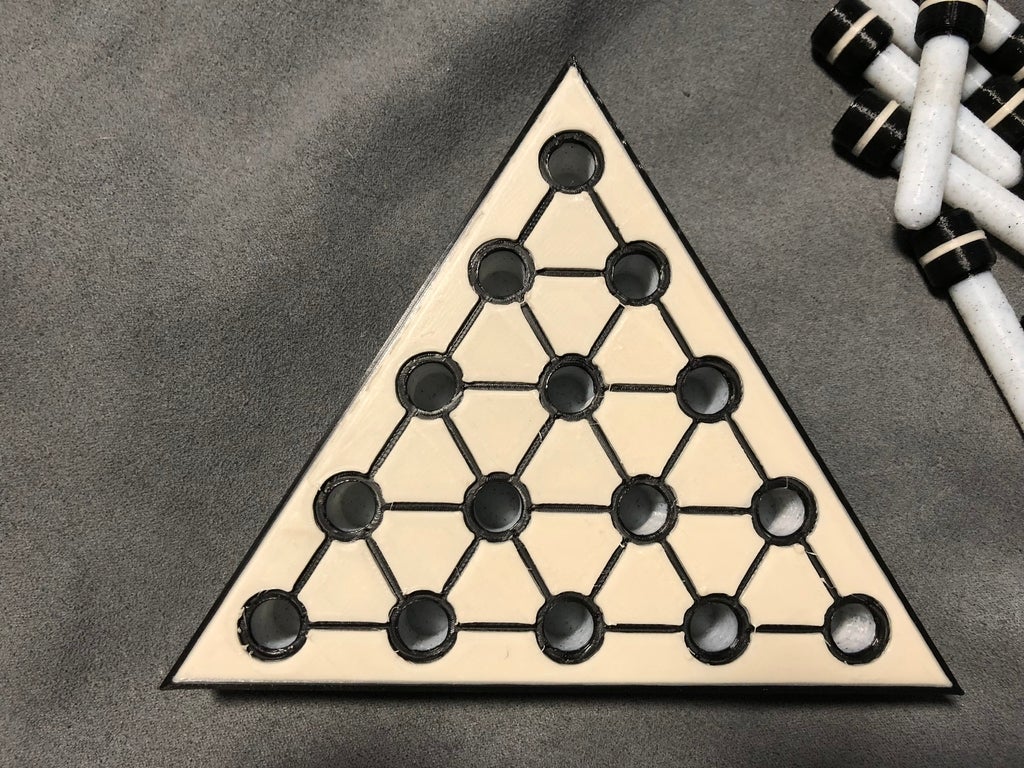 "I.Q. Tester" peg game. - photo 3