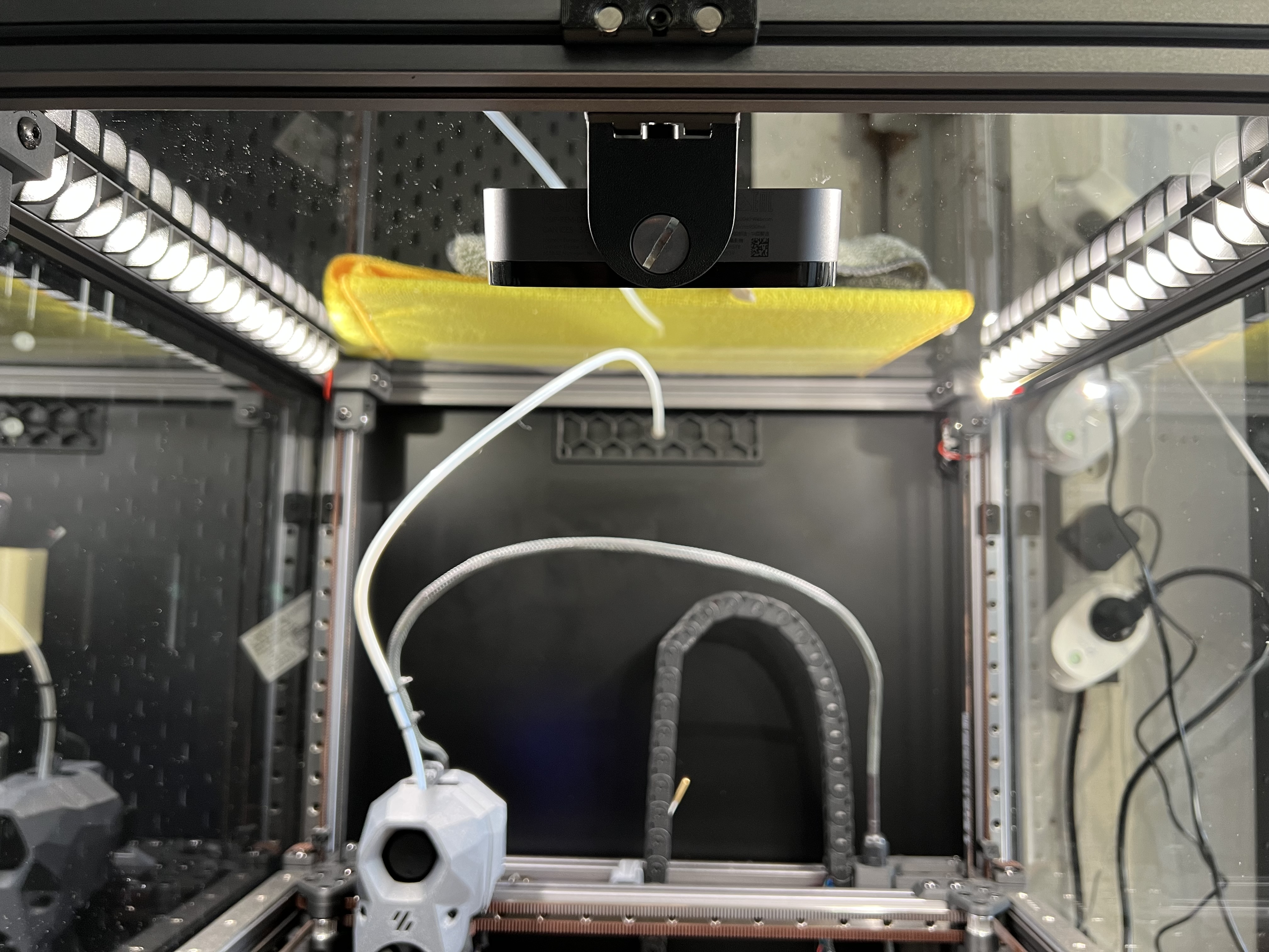 Logitech Brio Mount for 2020 Extrusion - photo 3