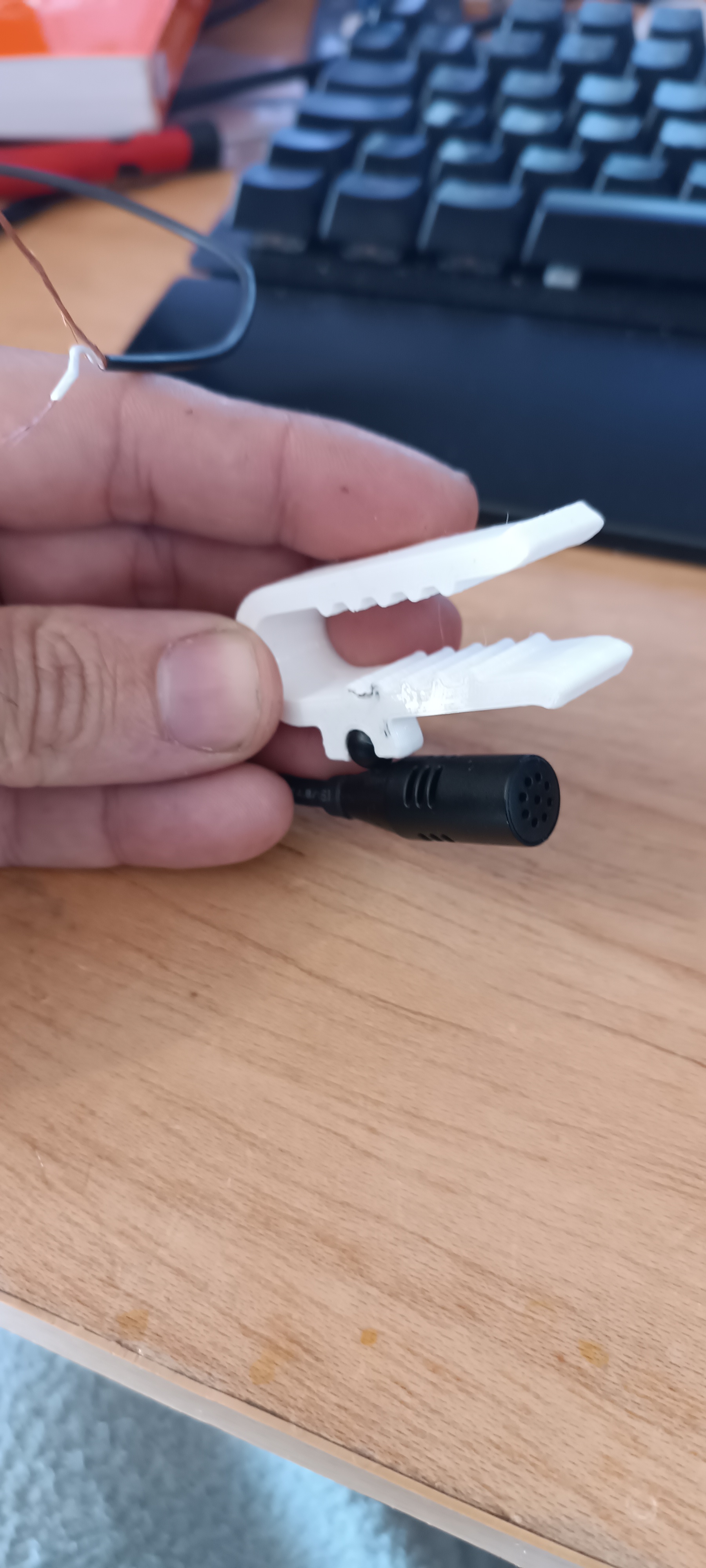 Clip for CAR Sony microphone