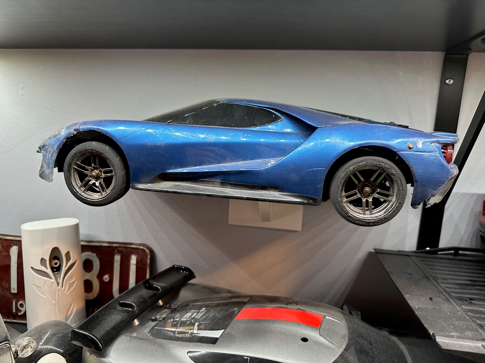Small RC car shelf for 11/16 and 1/10 on road cars - photo 4