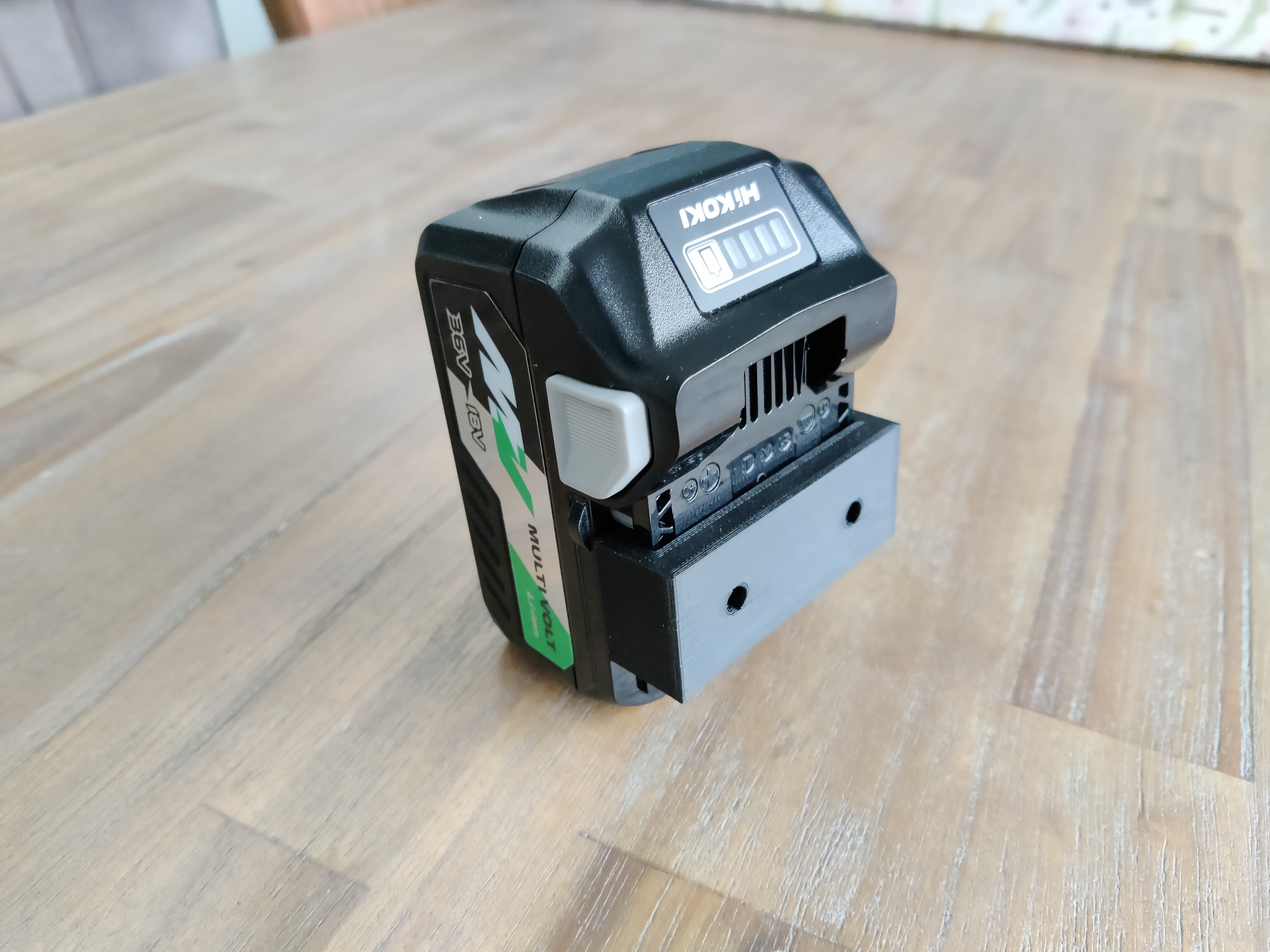 Hikoki Multivolt Battery Wall Mount