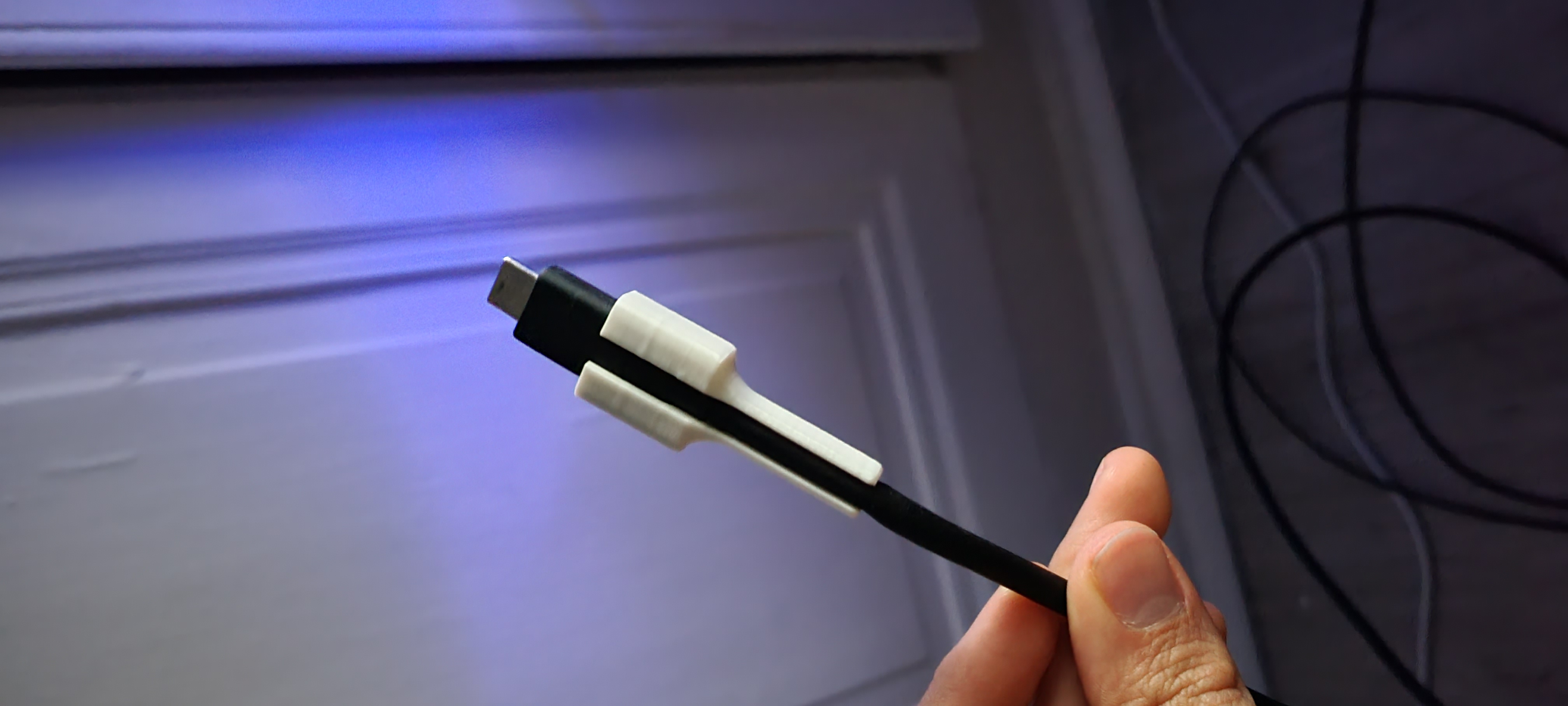 Cable protection - photo 2