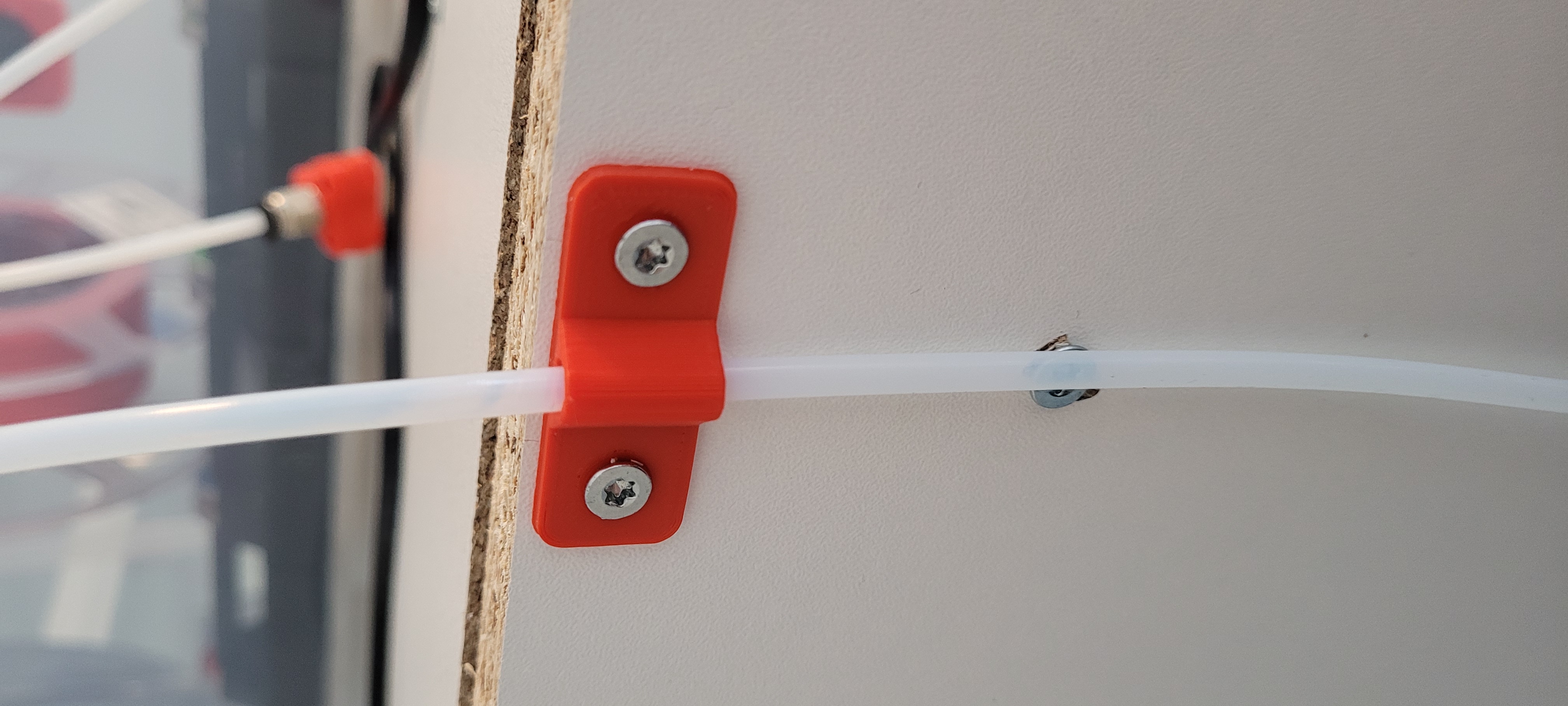PTFE tube wall mount (4mm) - photo 2