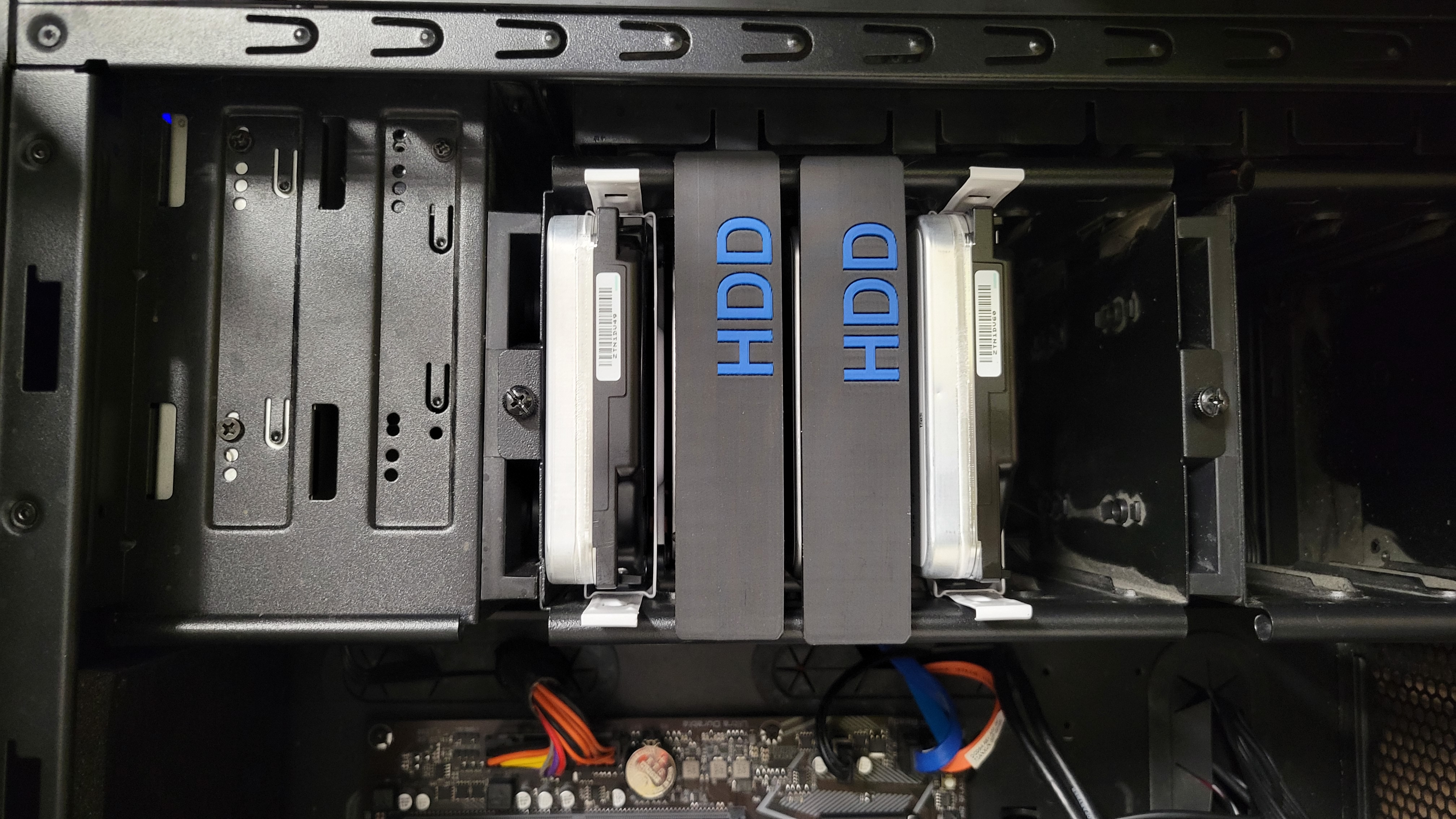 Fractal Design Define R4 HDD Tray - photo 2