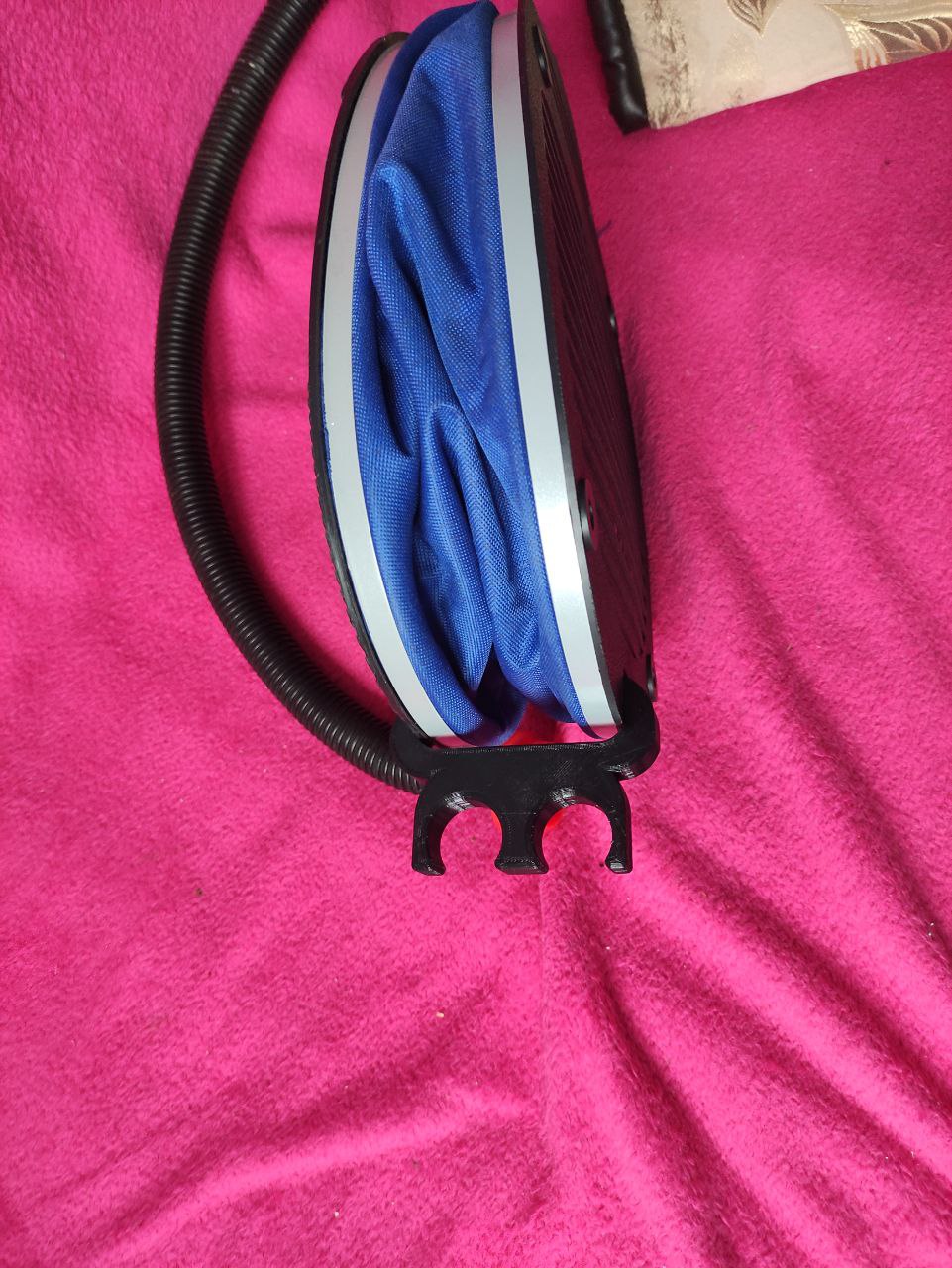 Clamp for foot pump