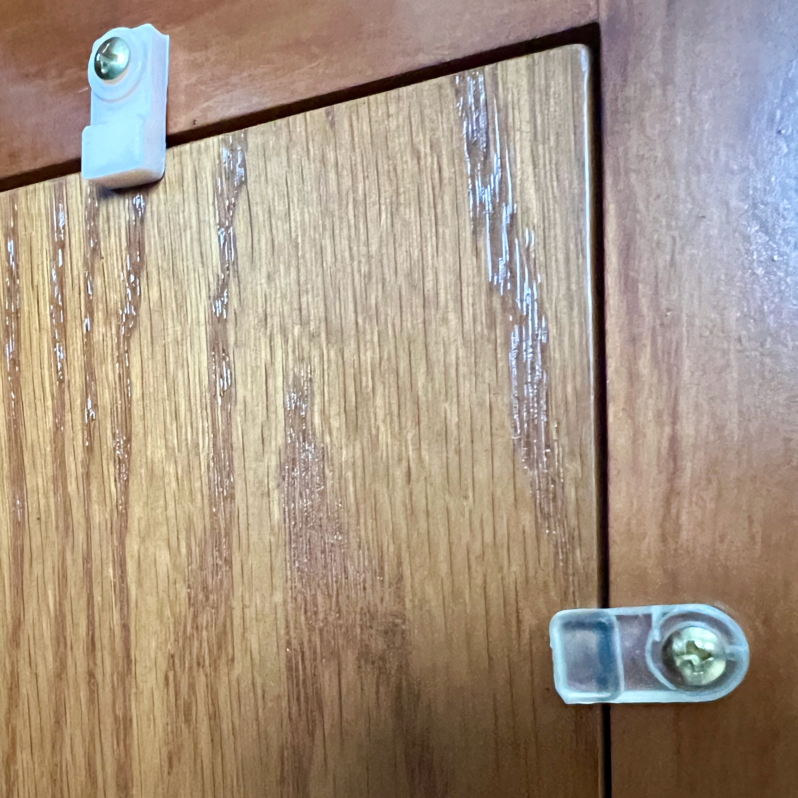 Door latch