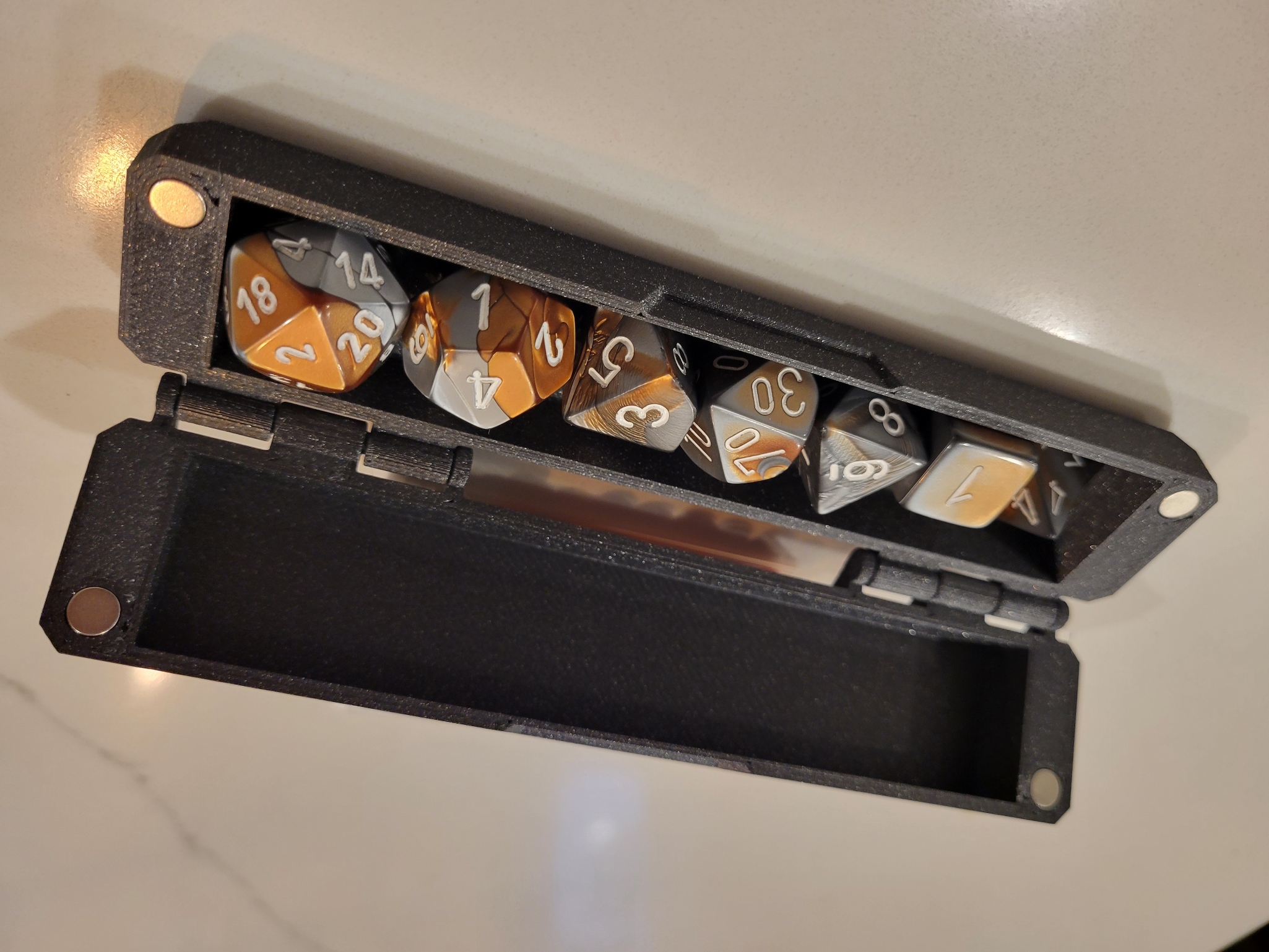 Hex-pattern Hinged Dice Box - Magnetic Closure - photo 2
