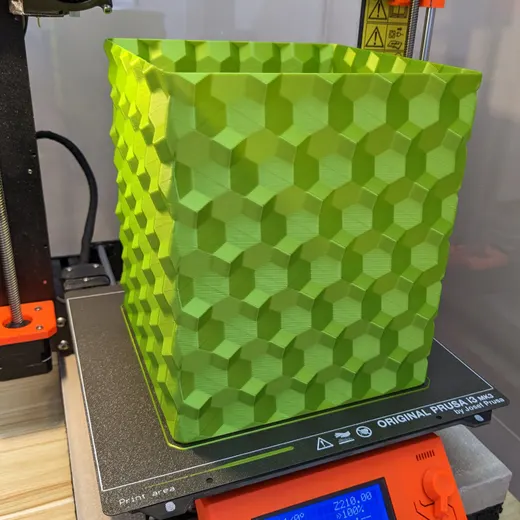 Hypercube Vase Bin