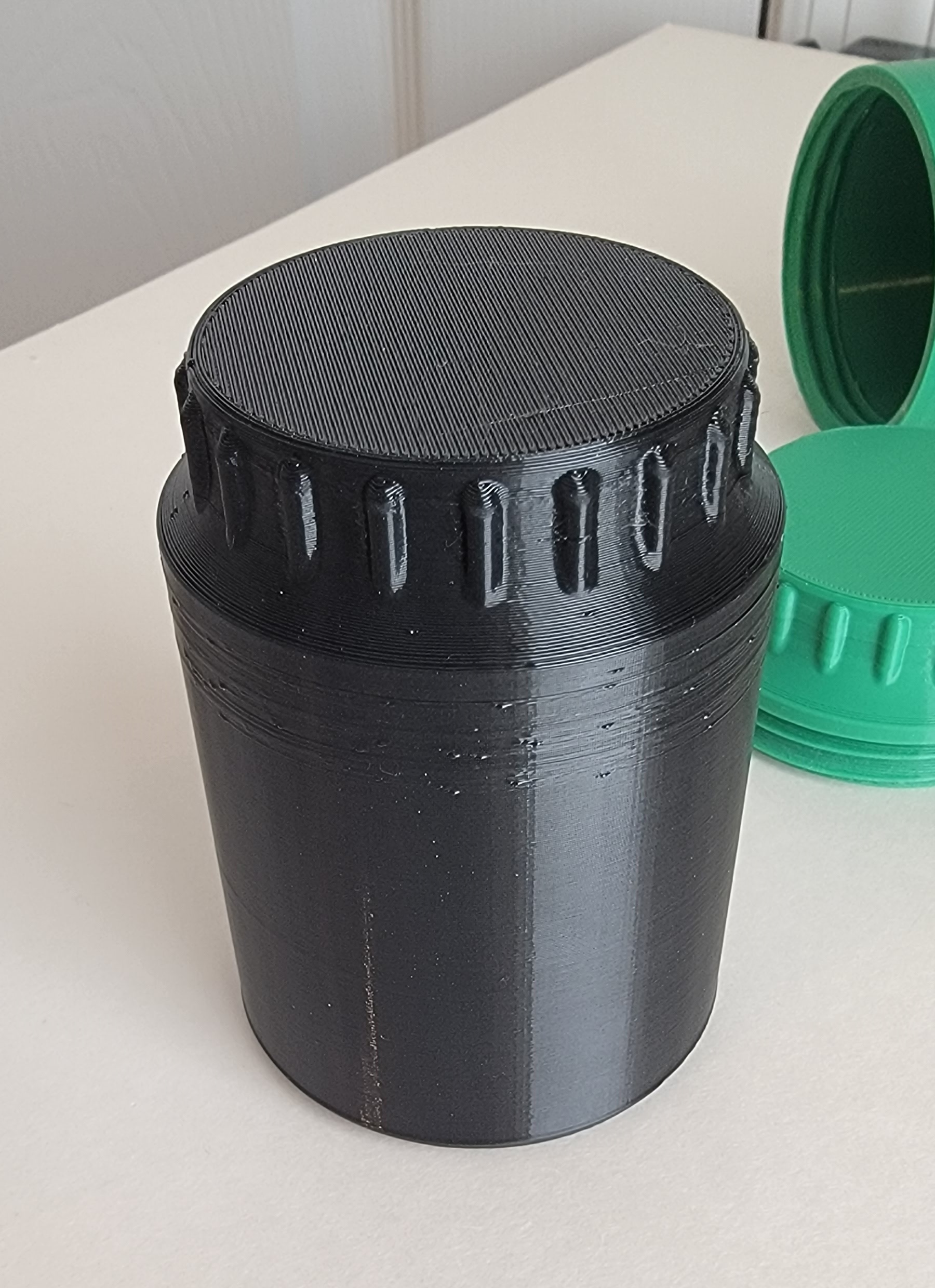 Round Threaded Storage Container - photo 2