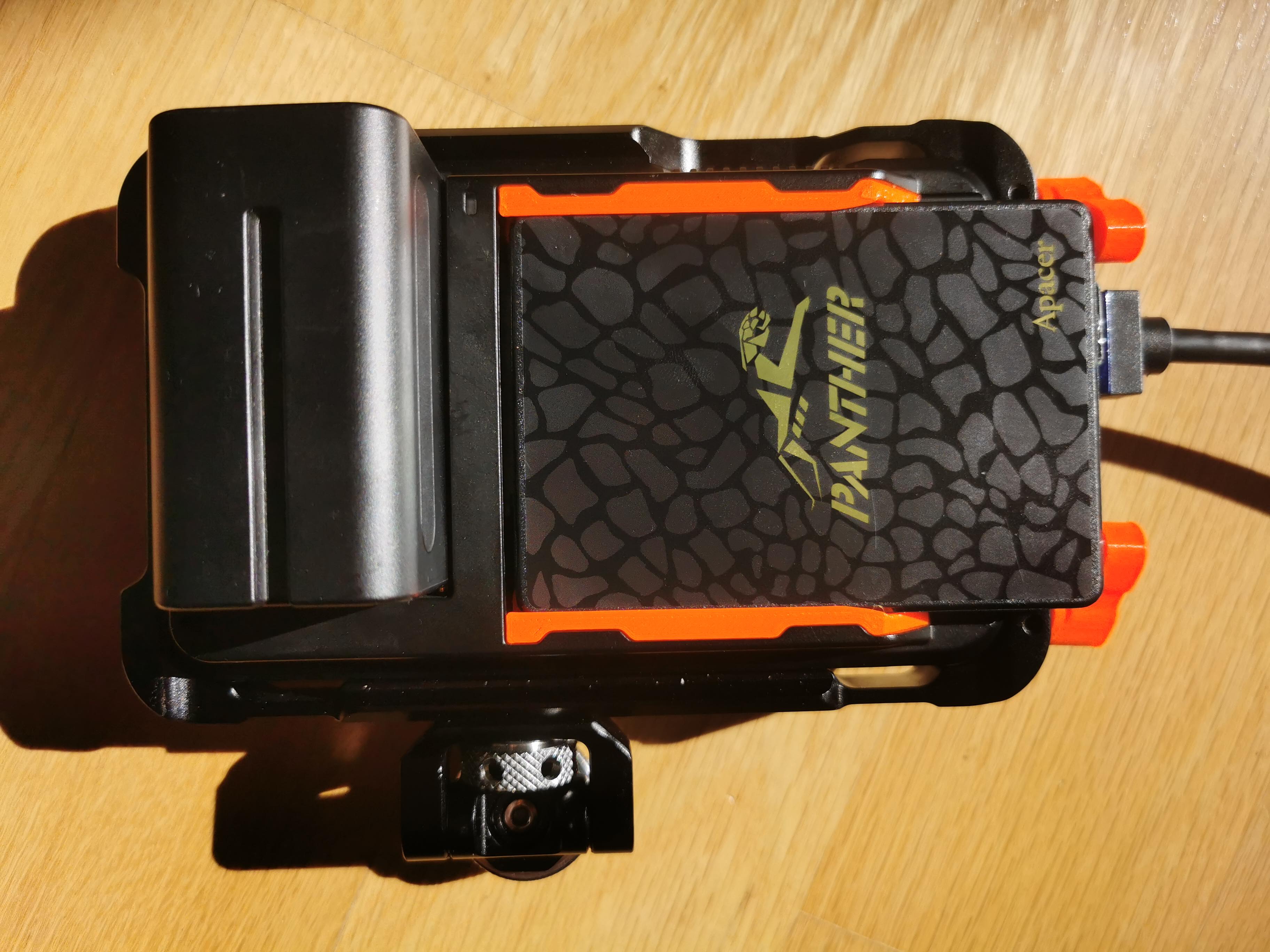 Tool less SSD adapter caddy for Atomos Ninja V (w extra clips for smallrig 2209) - photo 4