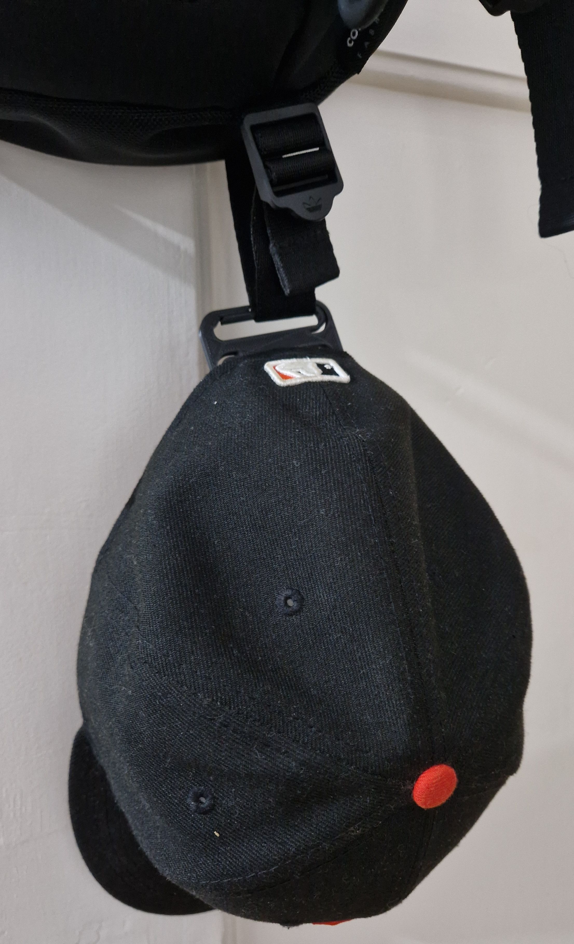 Carabiner Clip for New era Baseball hats