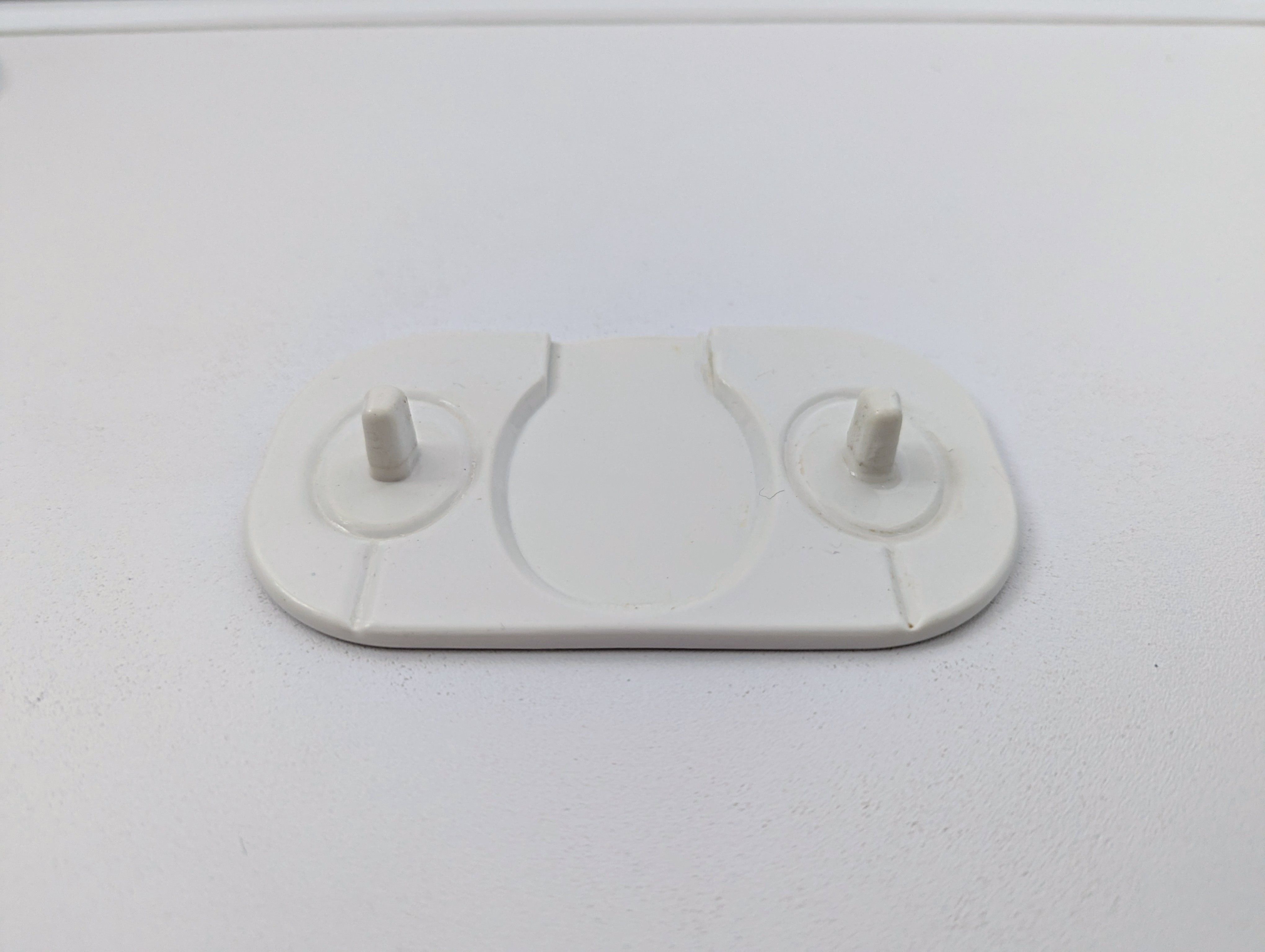 Toothbrush holder - photo 2