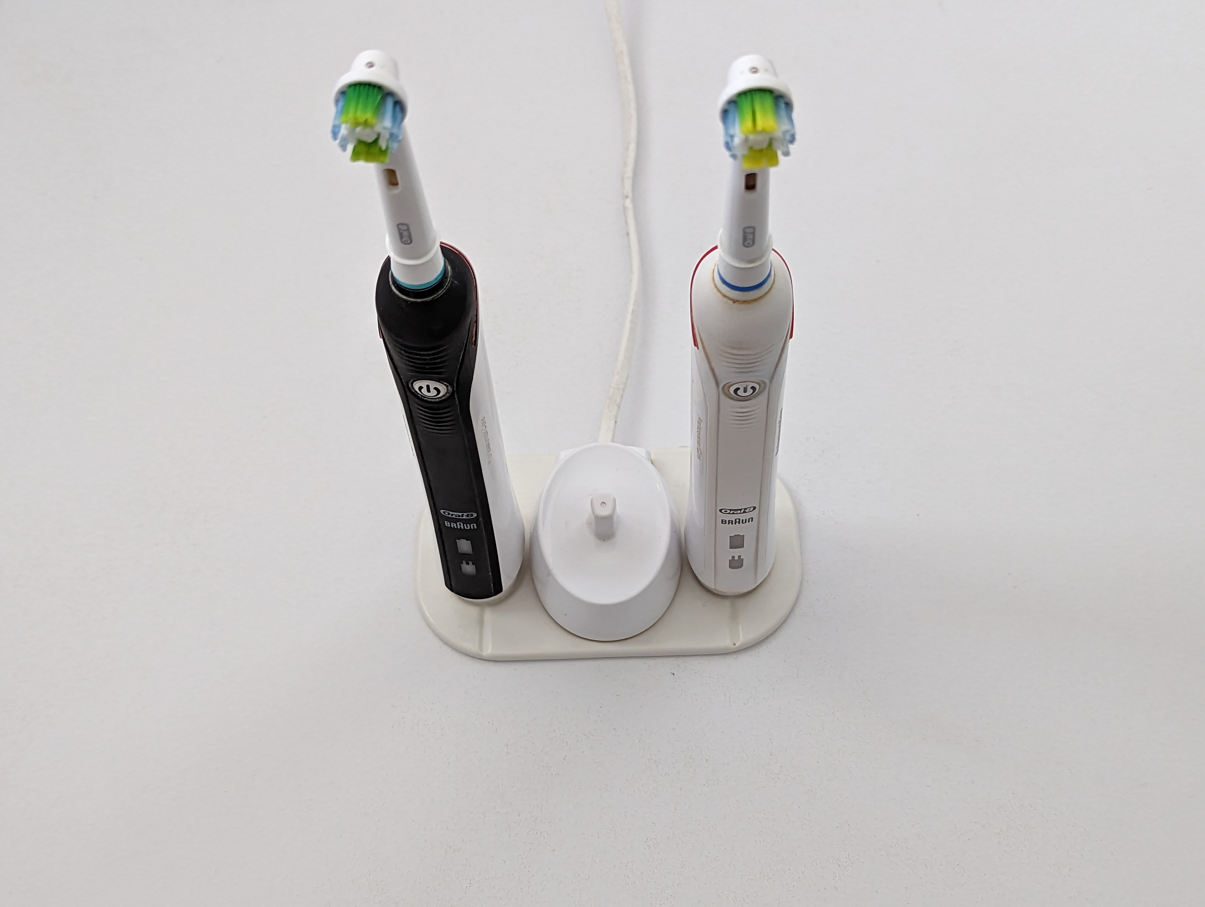 Toothbrush holder