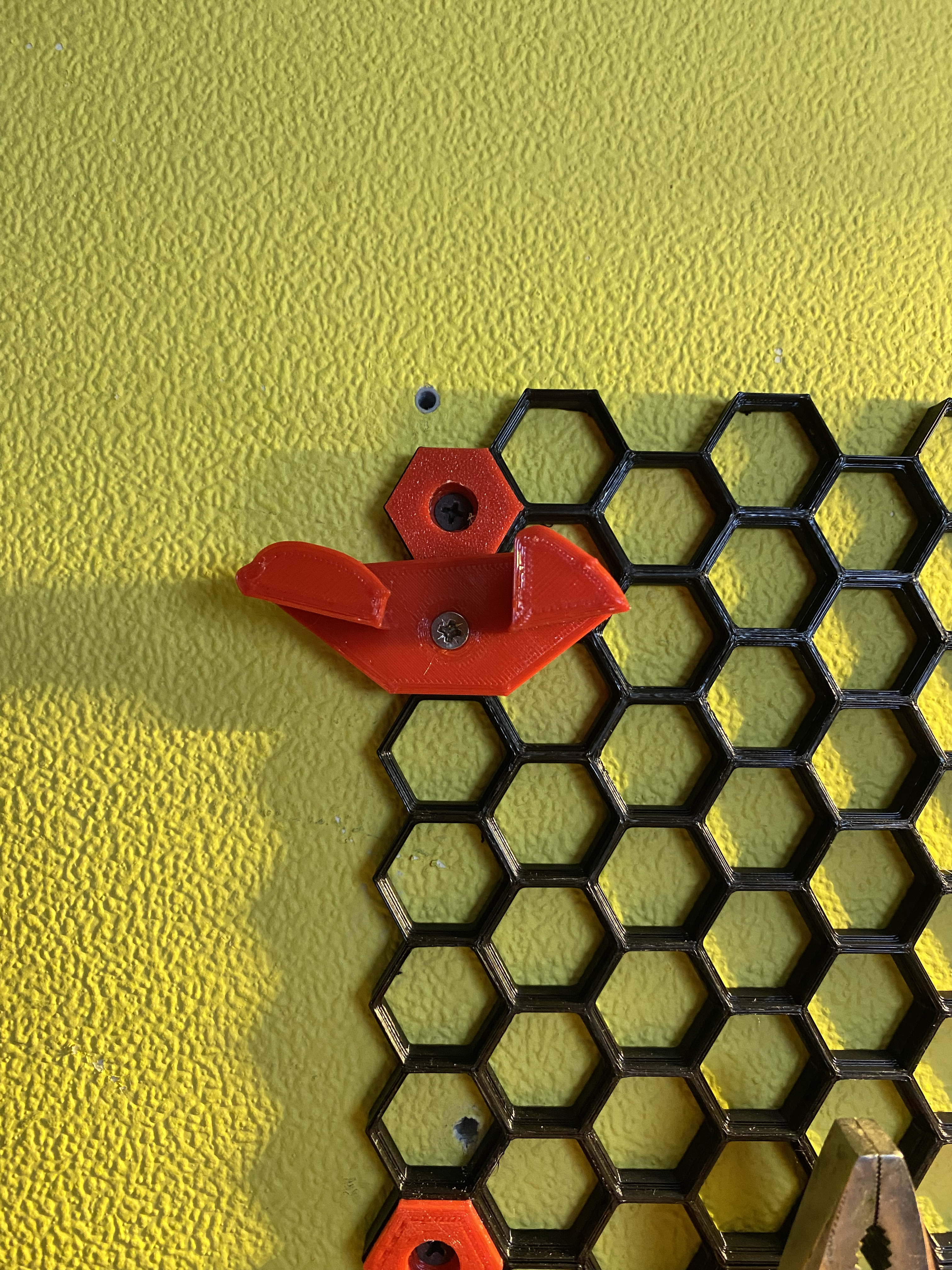 Hammer mount for Honeycomb wall - photo 2