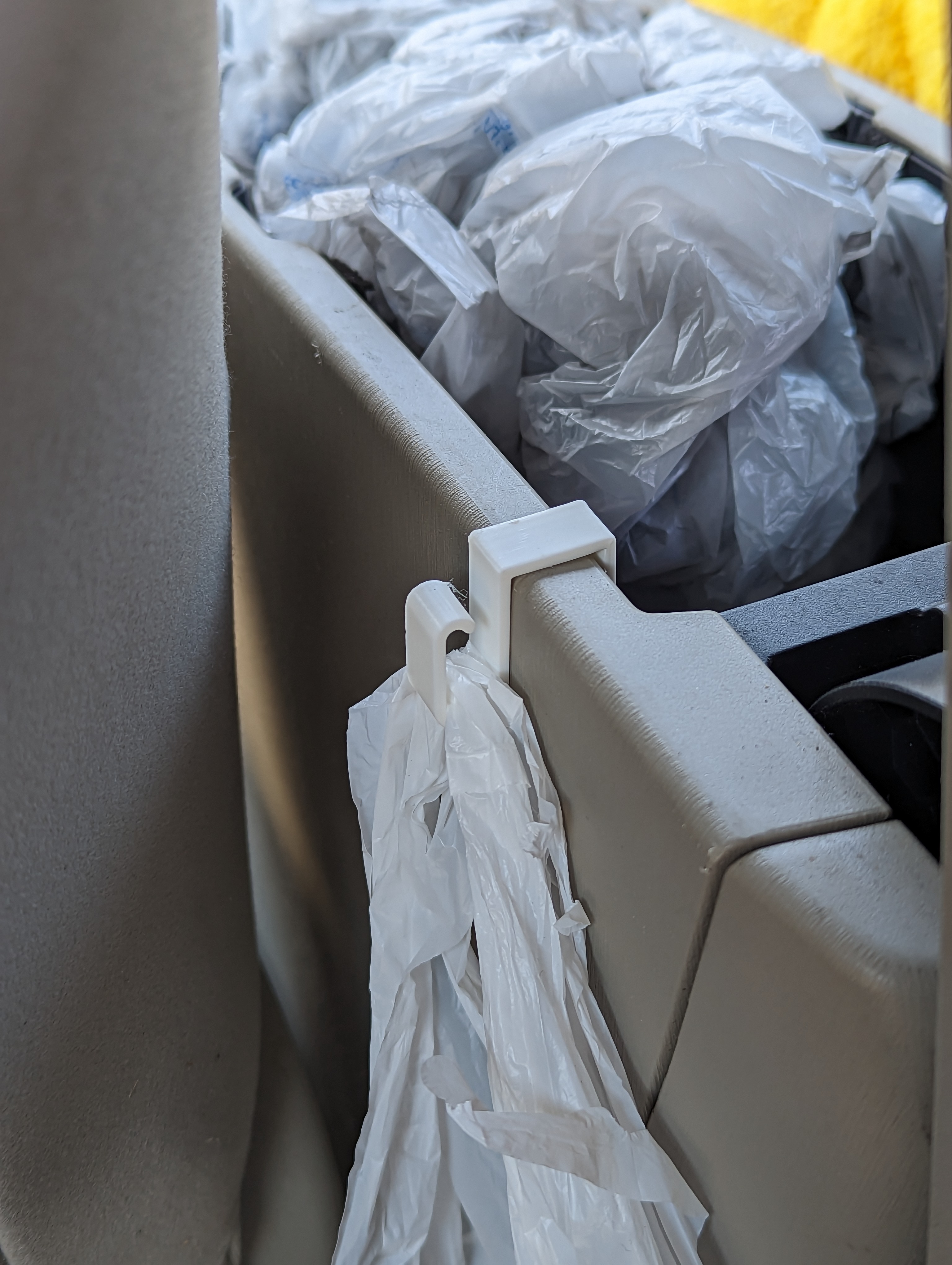 Prius Gen 3 Car Trashcan Bag Clip/hook for Center Console - photo 2