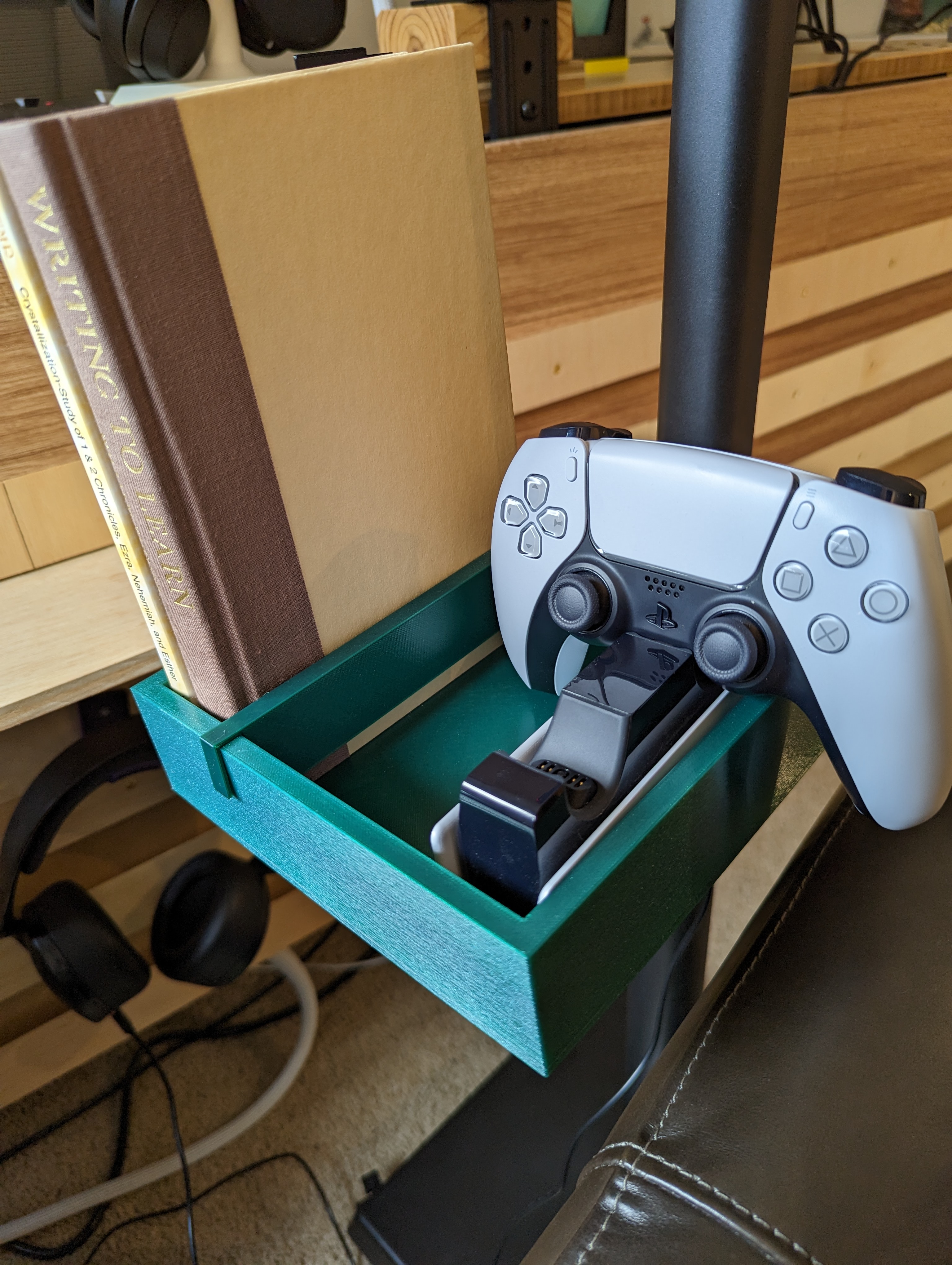Pole Clamp with Slide-in Slot - photo 2