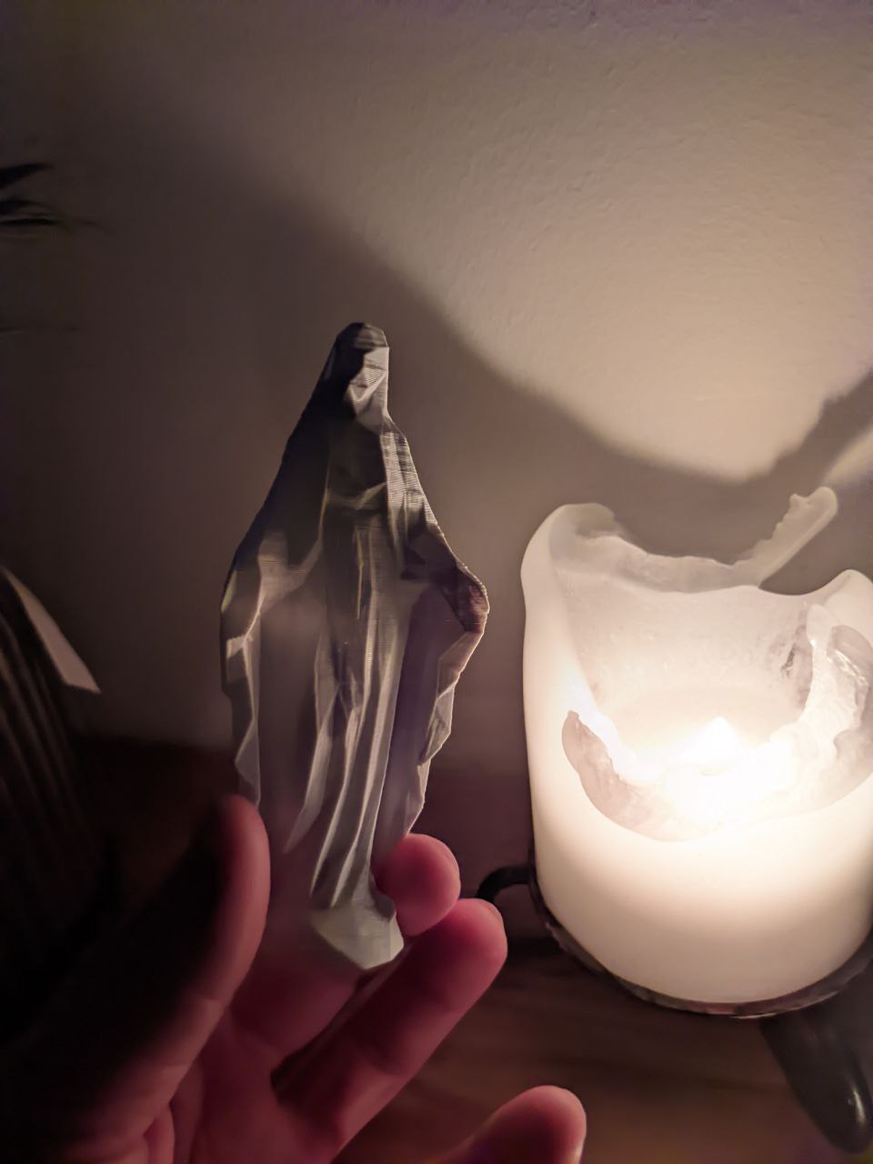 Virgin Mary Figurine [ Low-Poly ] - photo 2