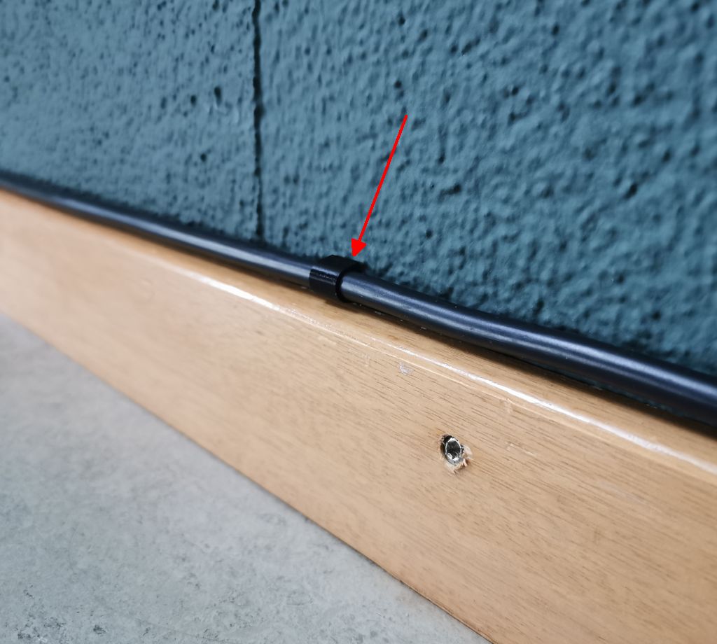 Baseboard Cable Clip Mount Holder Organizer Guide Fussleiste - photo 3