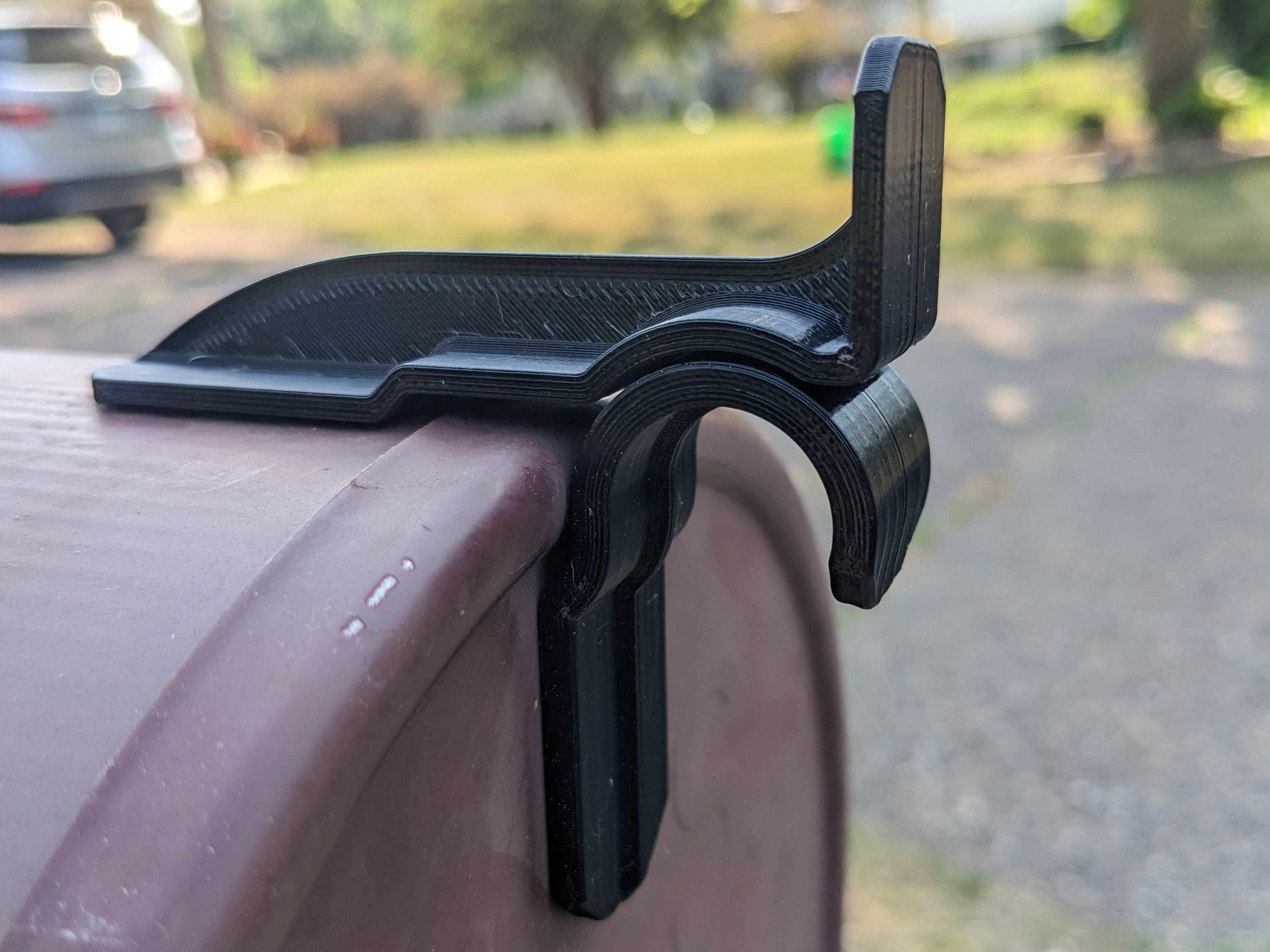 Mailbox Door Pull Hook and Latch