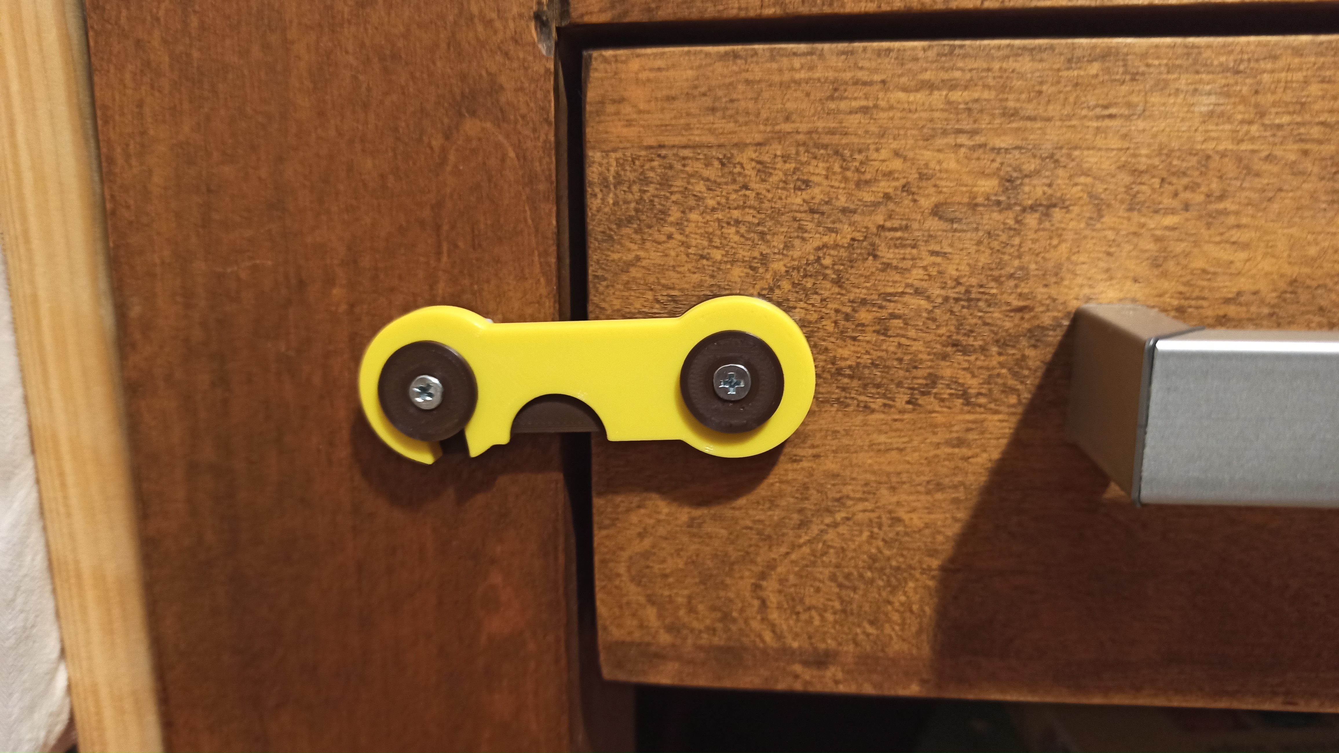 Drawer safety lock - child protection - photo 3