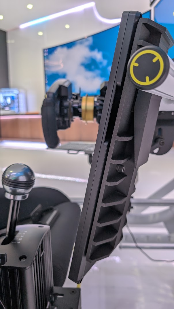 Xeneon Edge Mount - Fanatec Clubsport GT sim racing cockpit - photo 3