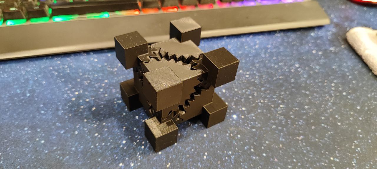 Gear Cube Fidget (No Screws) with extra cubes
