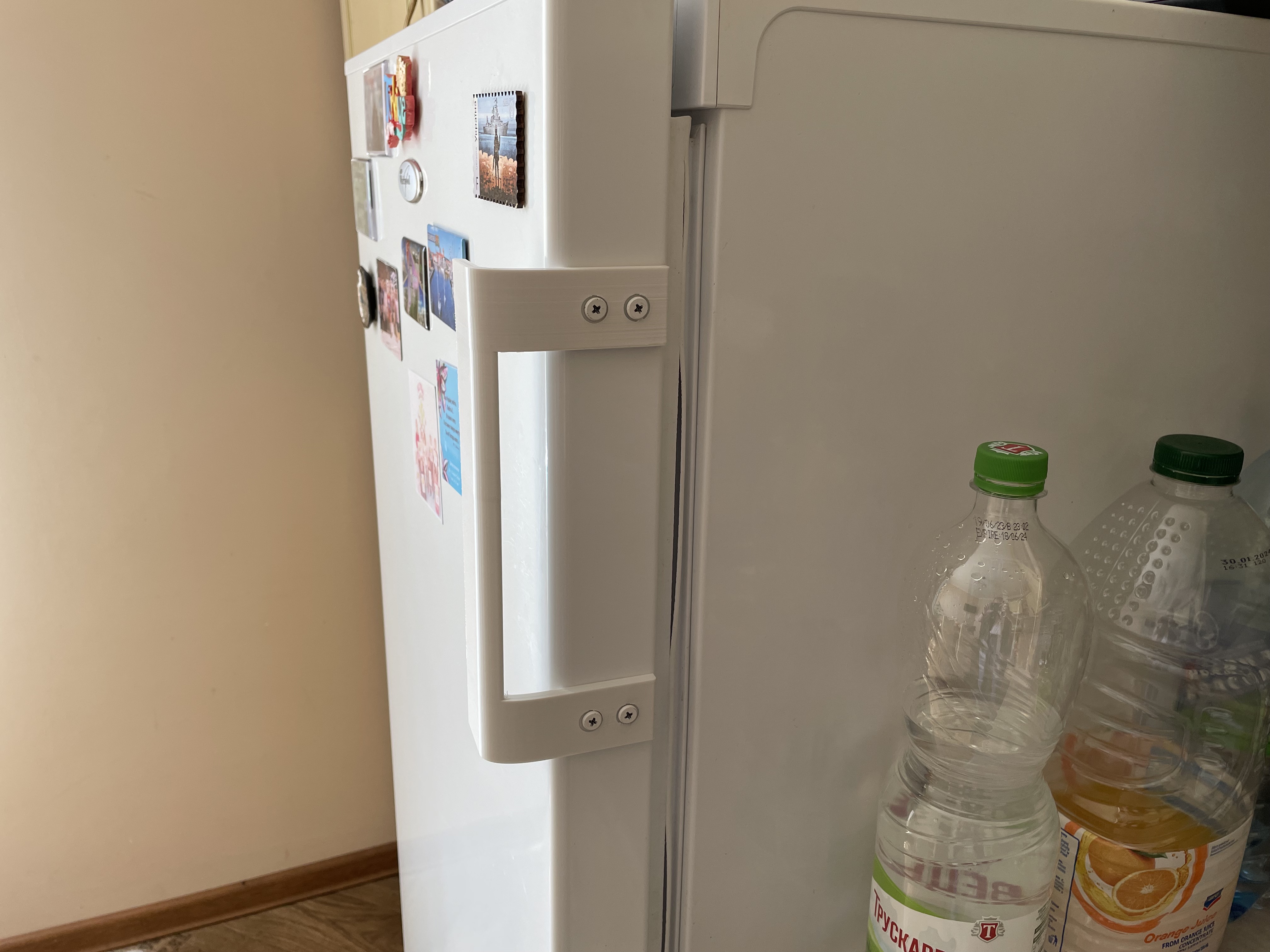 Whirlpool fridge door handle - photo 3