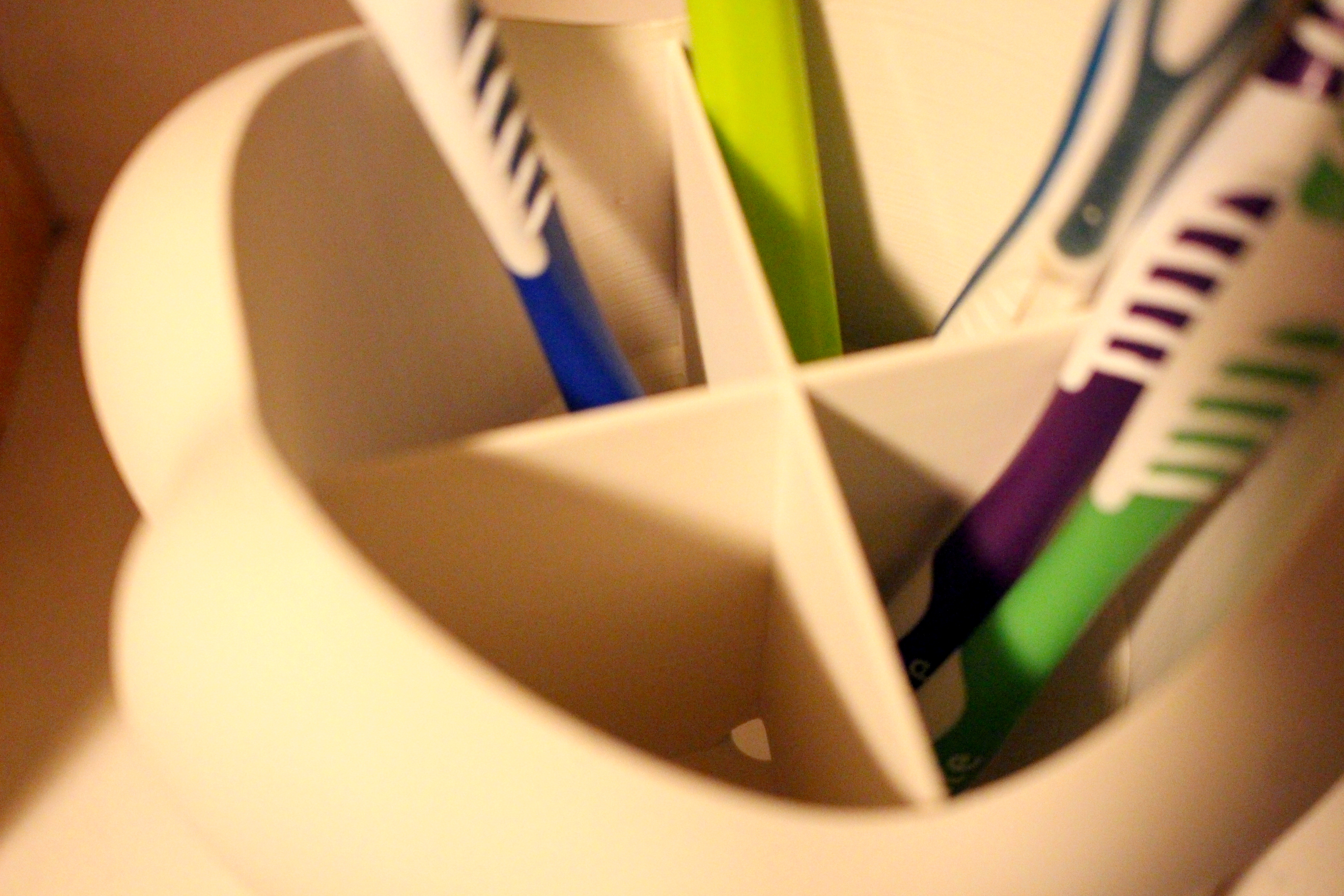 Tooth - Toothbrush Holder BIGGER / SMILE VERSION - photo 2