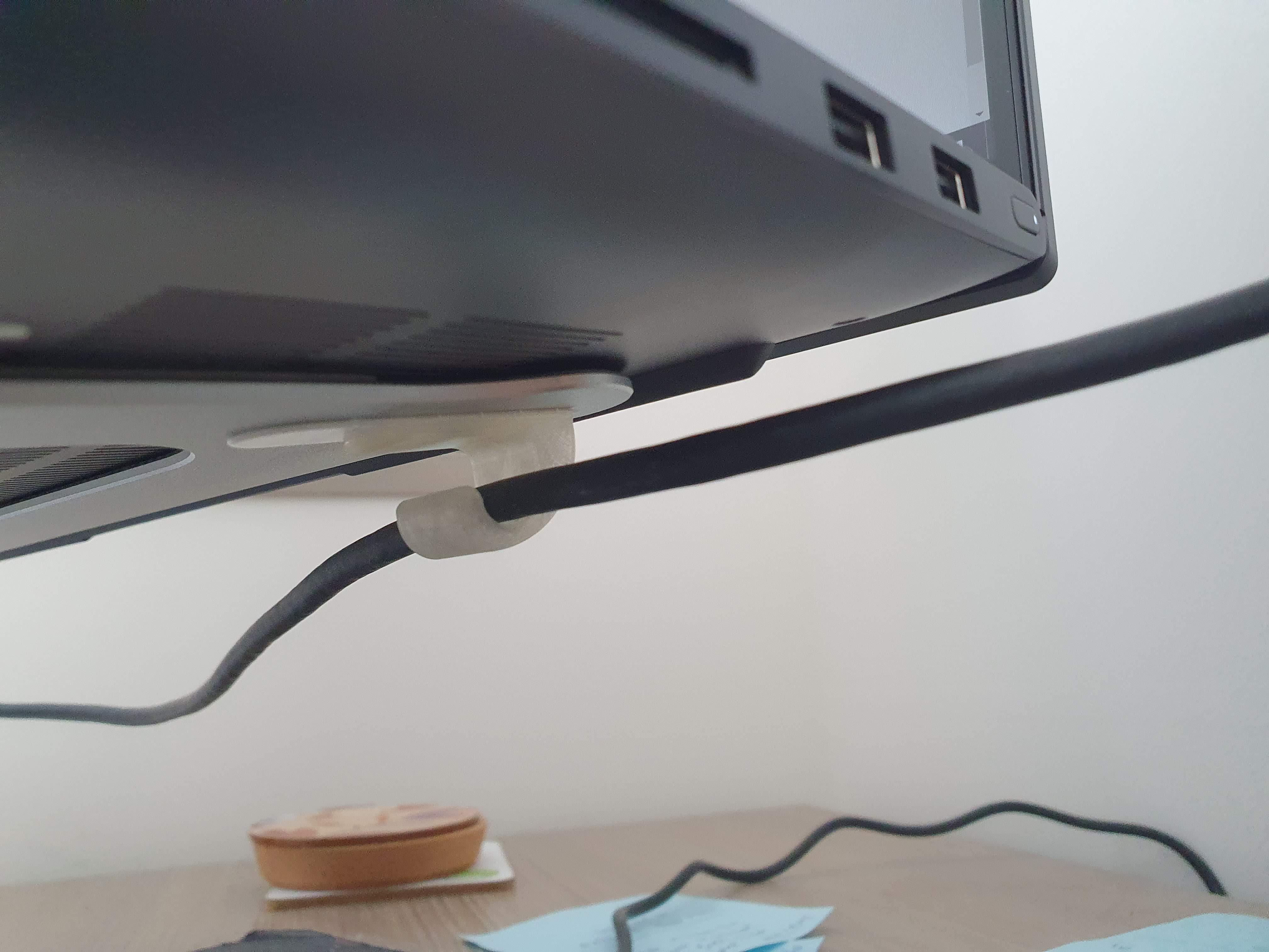 Cable hook for command tape - photo 3