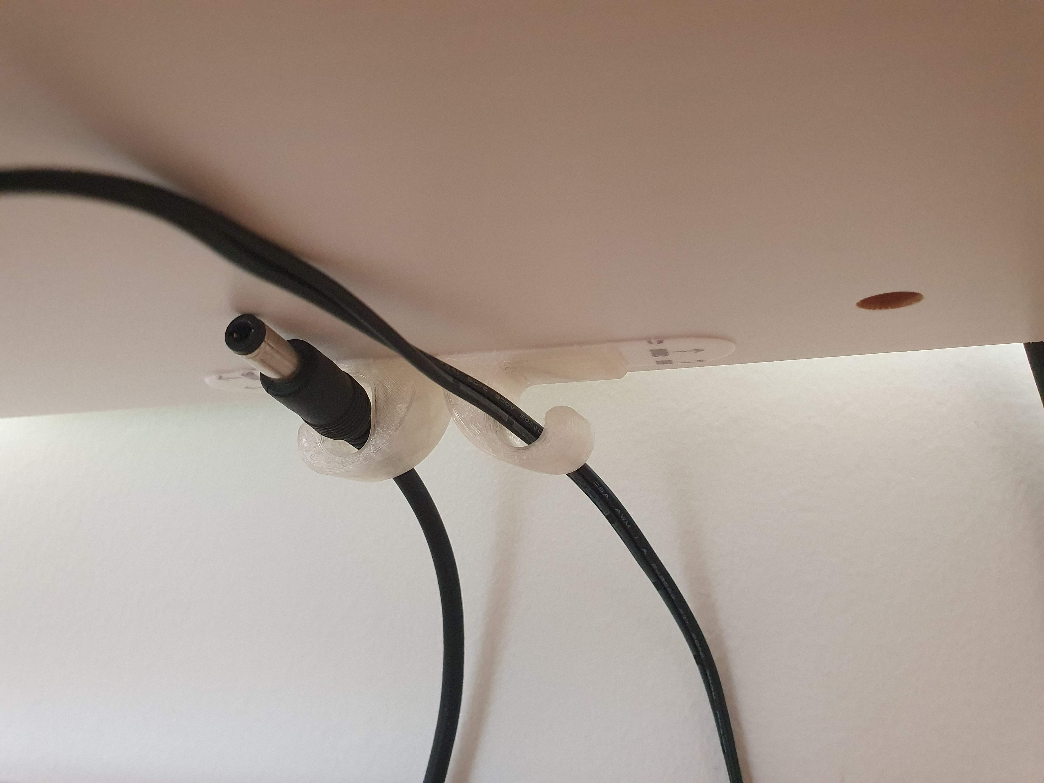 Cable hook for command tape - photo 2