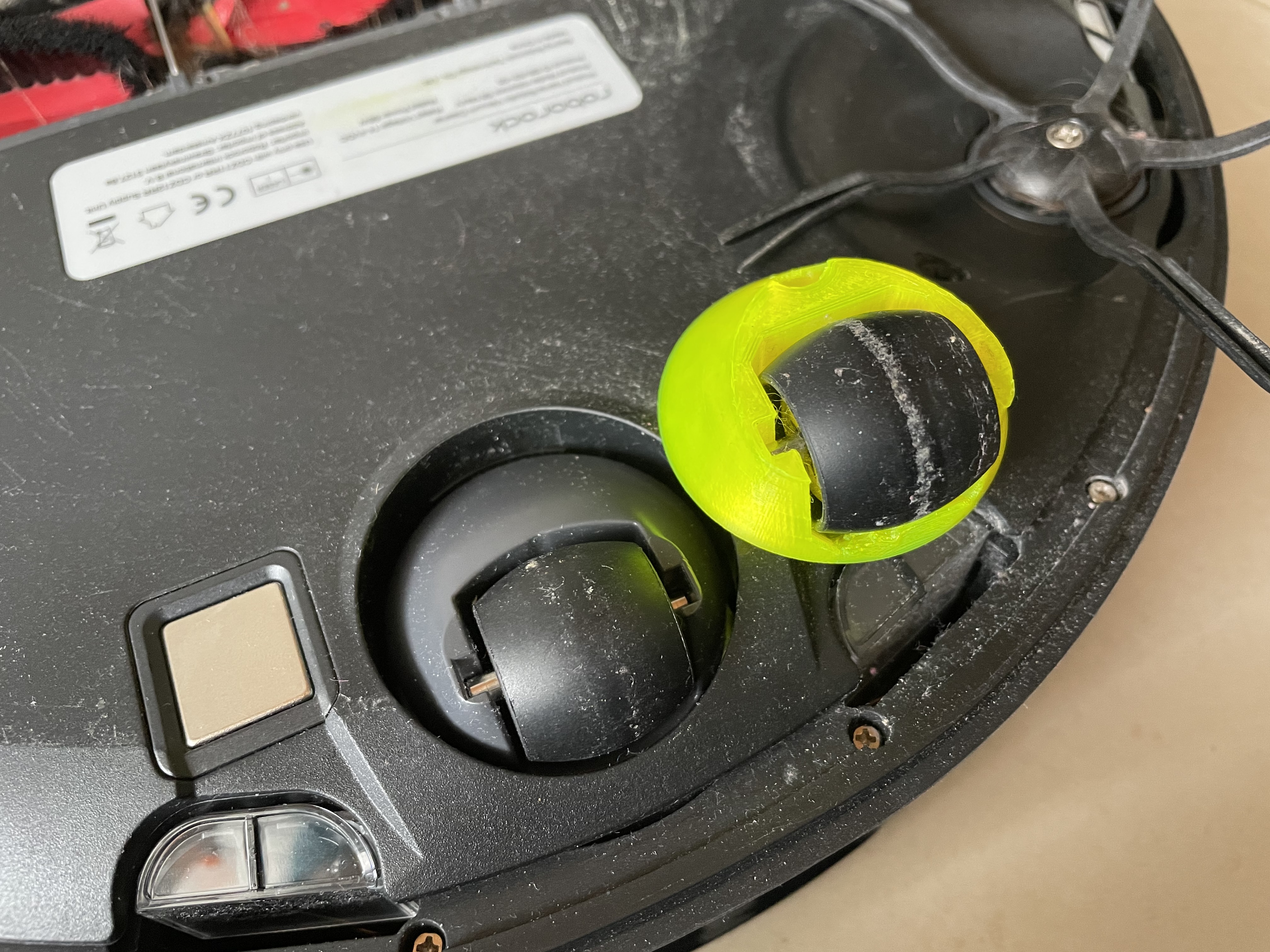Replacement front wheel casing for Roborock S5 MAX, S6, etc… - photo 2
