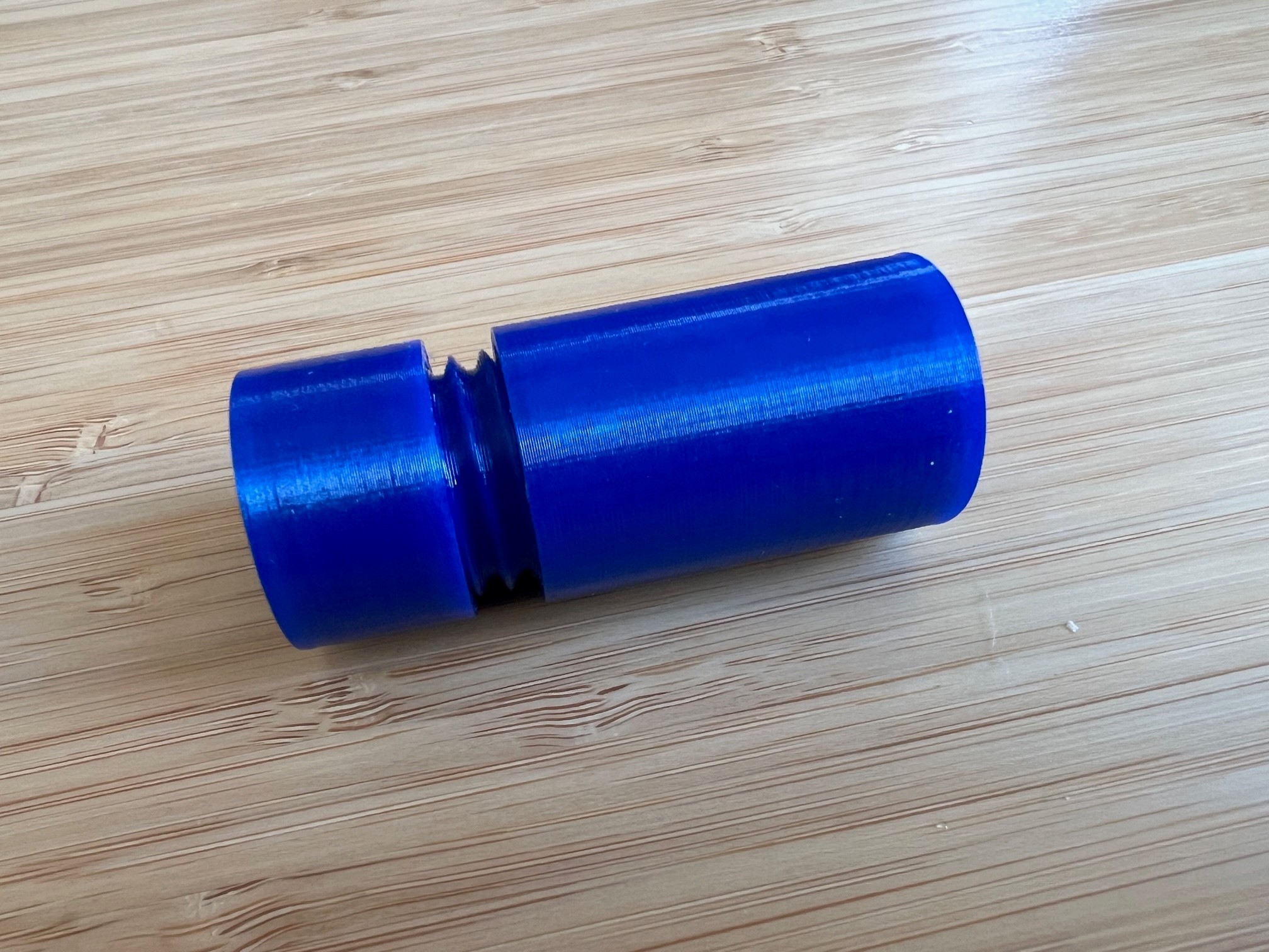 Simple cylindrical storage container with screw cap - photo 2