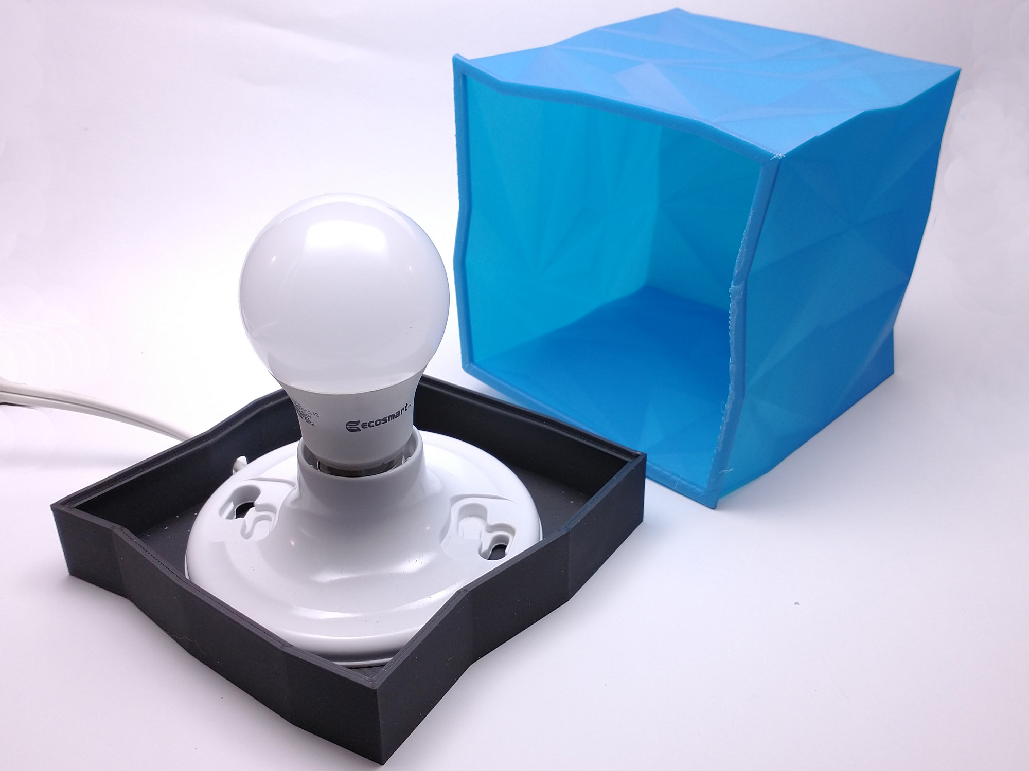 Hi Poly Cube Lamp - photo 3