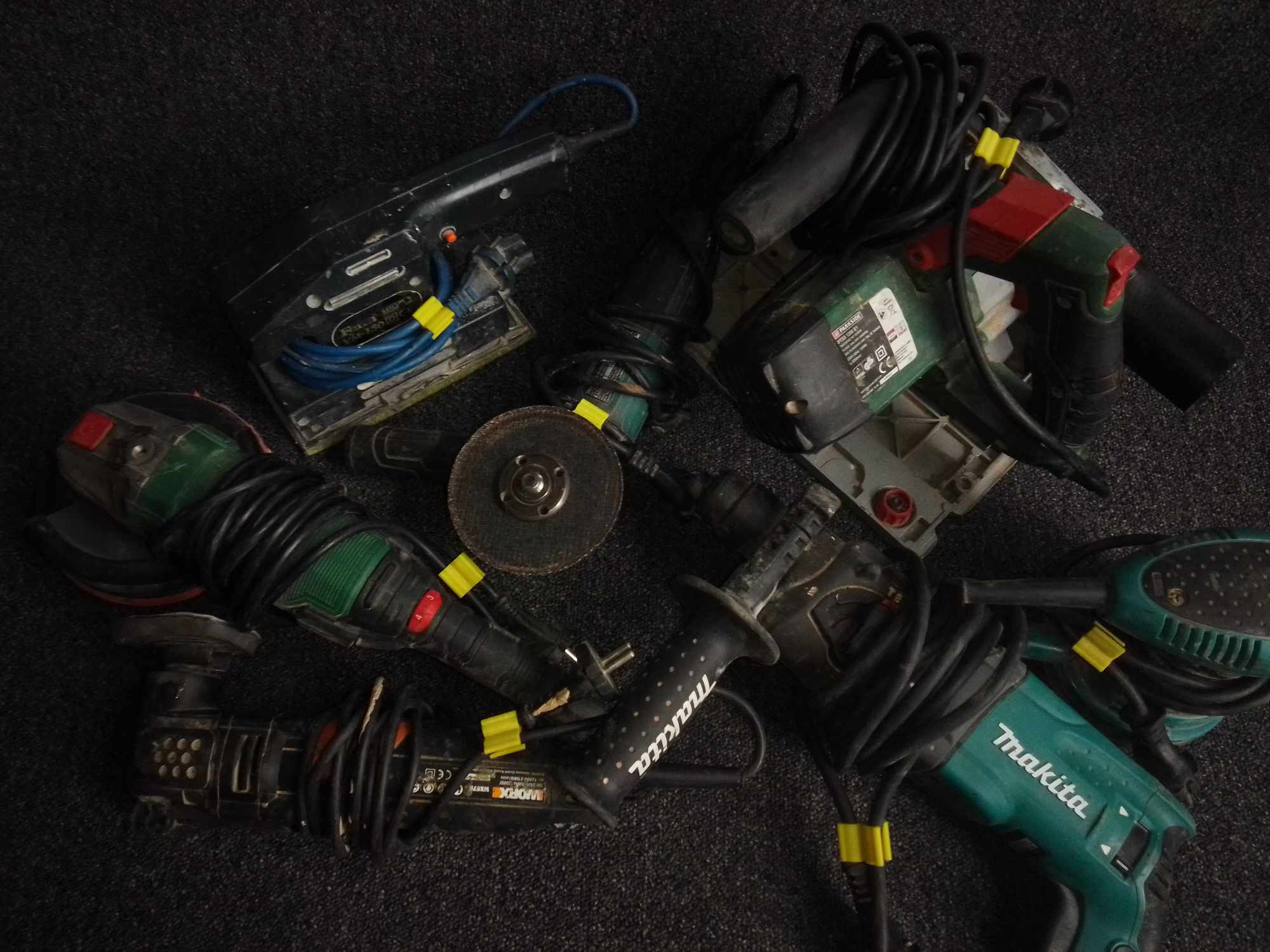 Cable clip best tool for storage or organize cable - photo 2