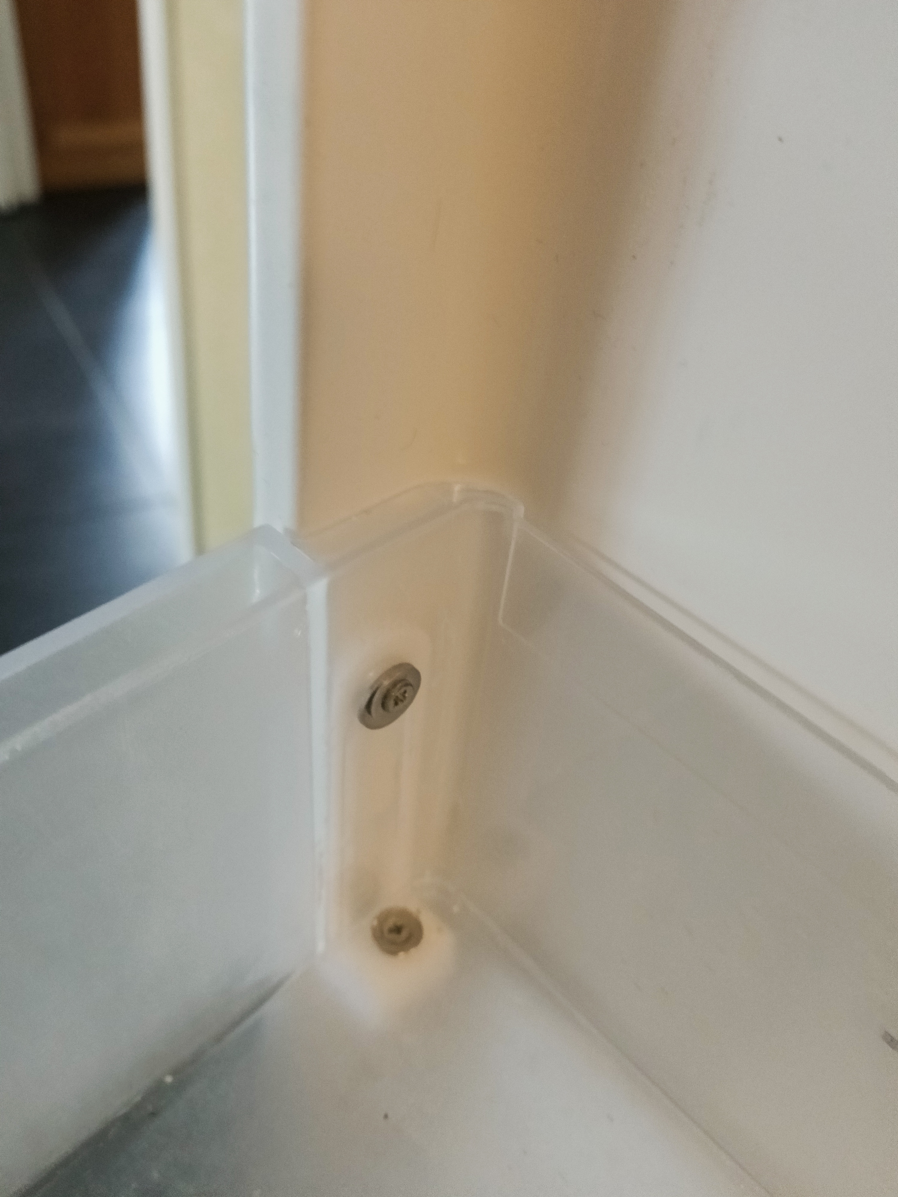 Repair Siemens refrigerator door rack - photo 4