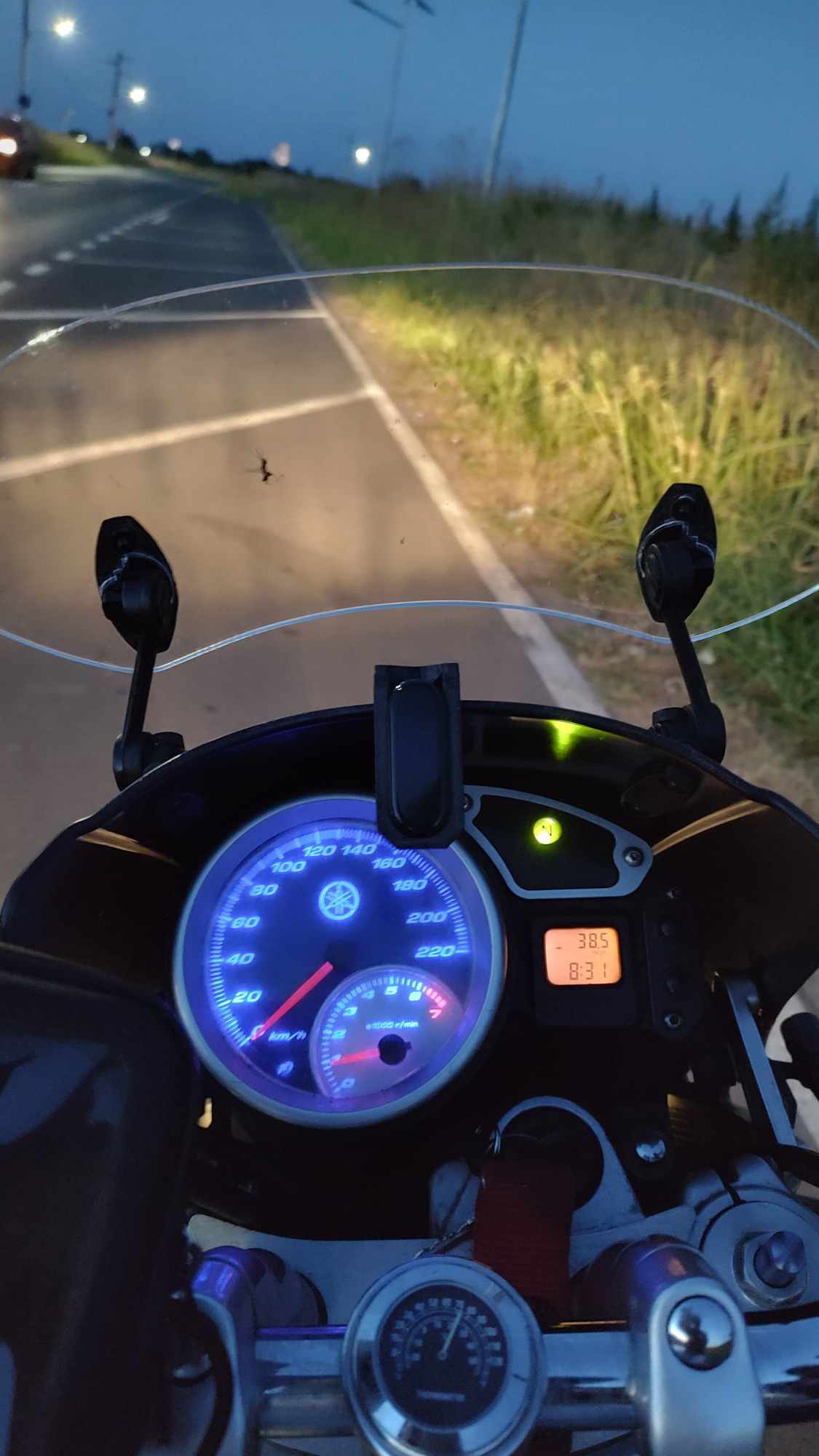 MiBand4(or3) holder/mount/clamp (on Motorcycle windshield) - photo 4