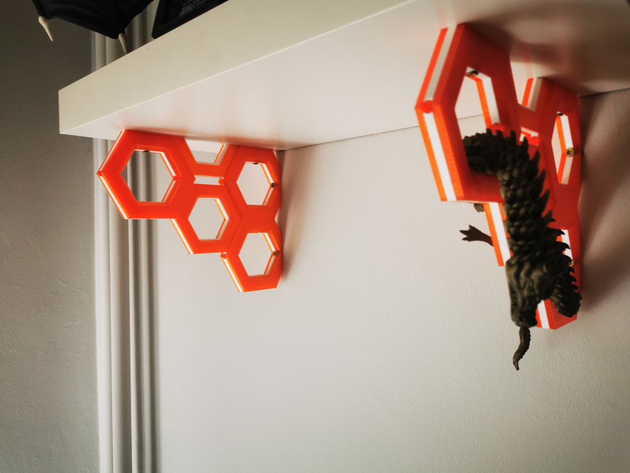 Hexagon Shelf Bracket - photo 4