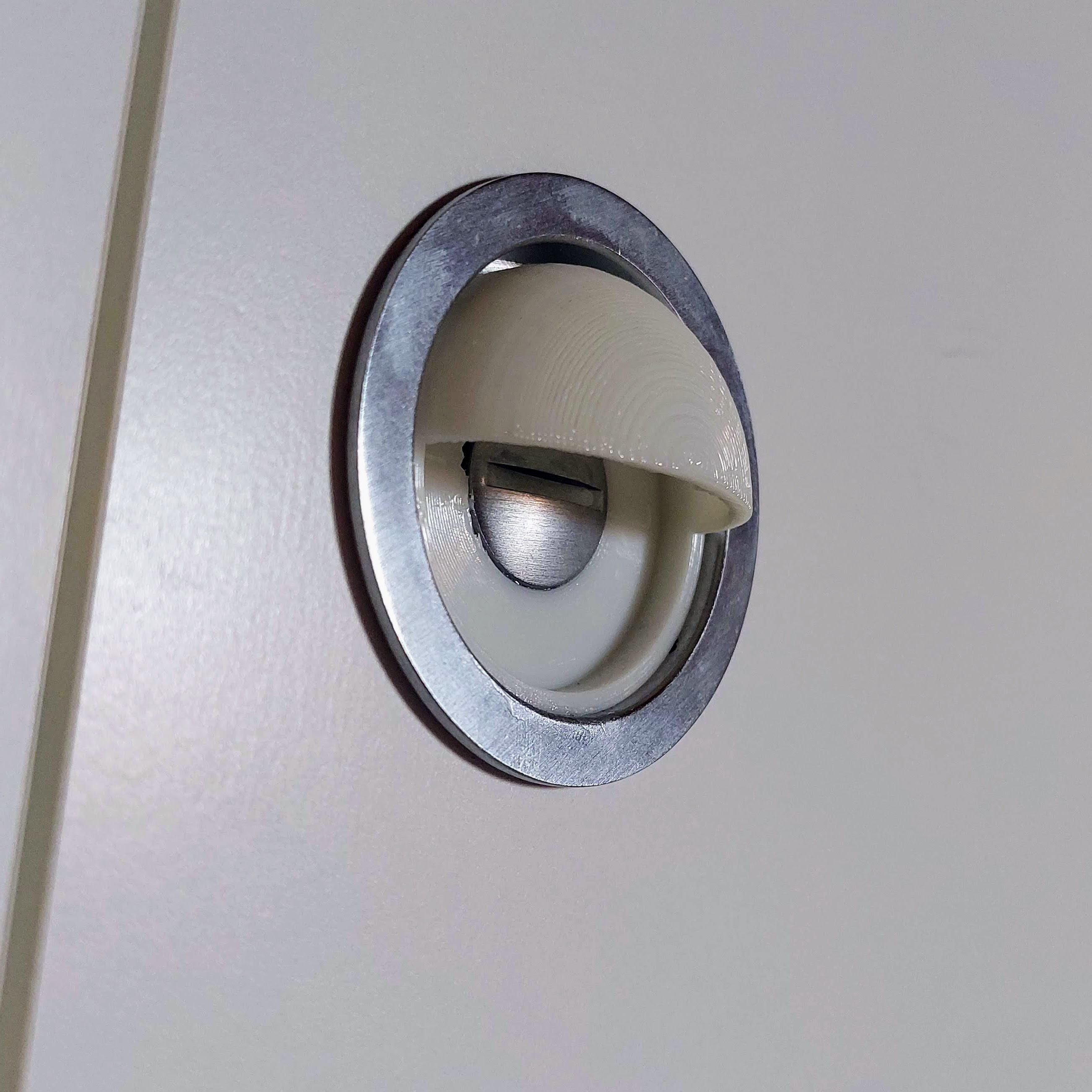 Bifold door flush pull handle (Mandelli 1038T or similar)