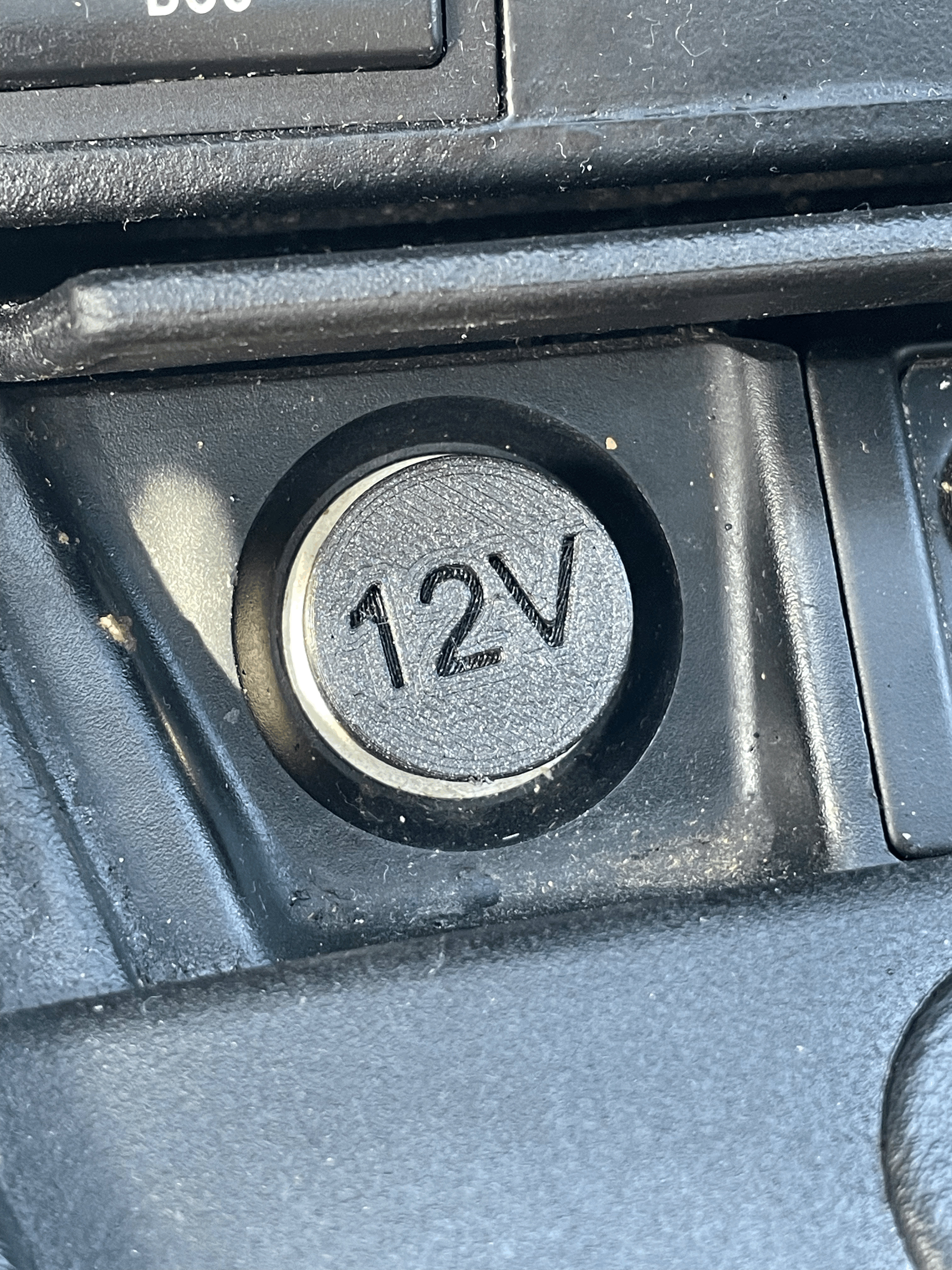 Car 12V plug cover - photo 4