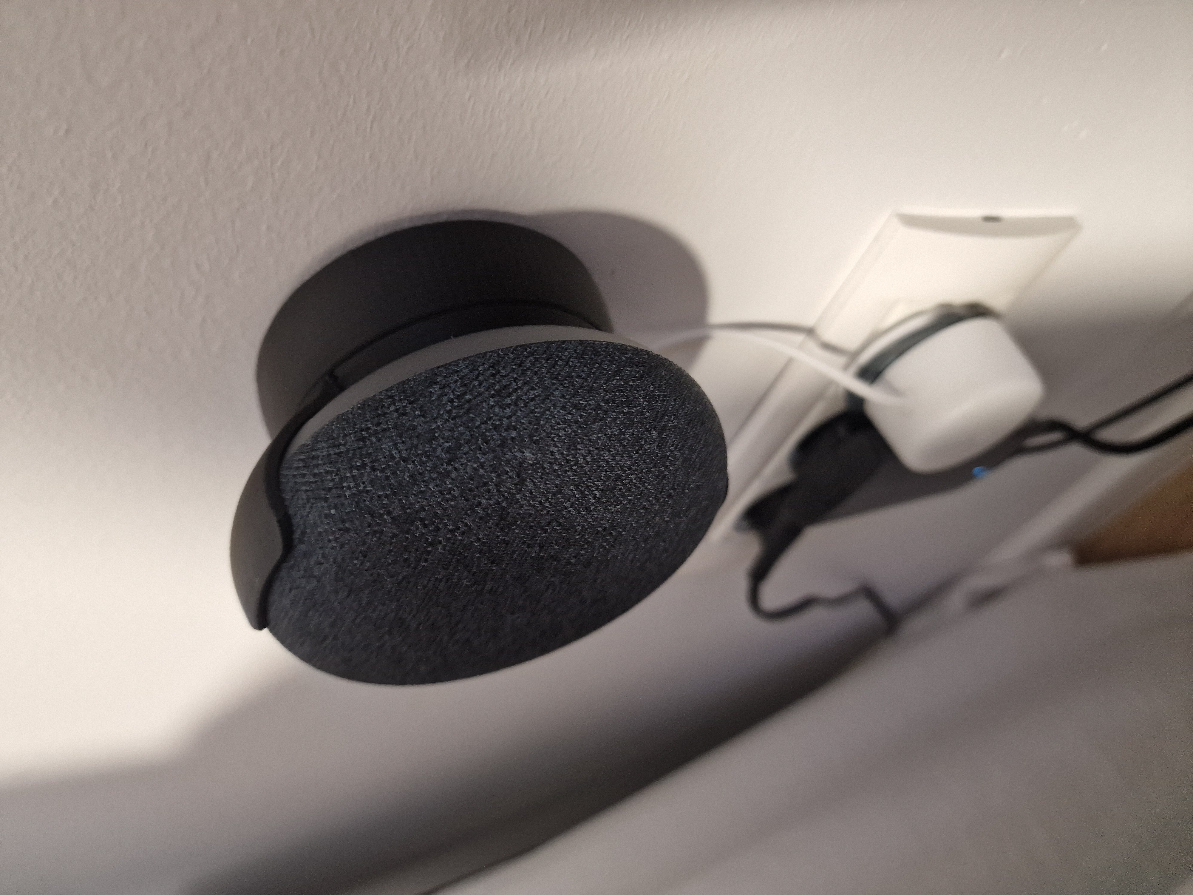 Google nest mini wall mount no holes