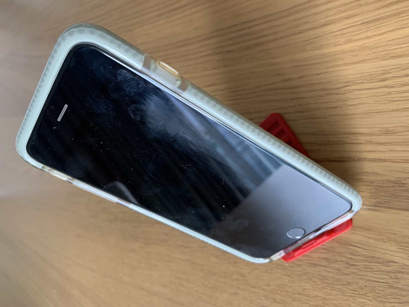 Credit card sized foldable mobile stand - photo 3
