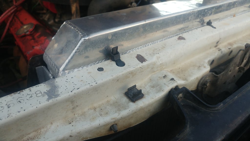 Toyota Hilux Bonnet(Hood) Prop Clip - photo 3