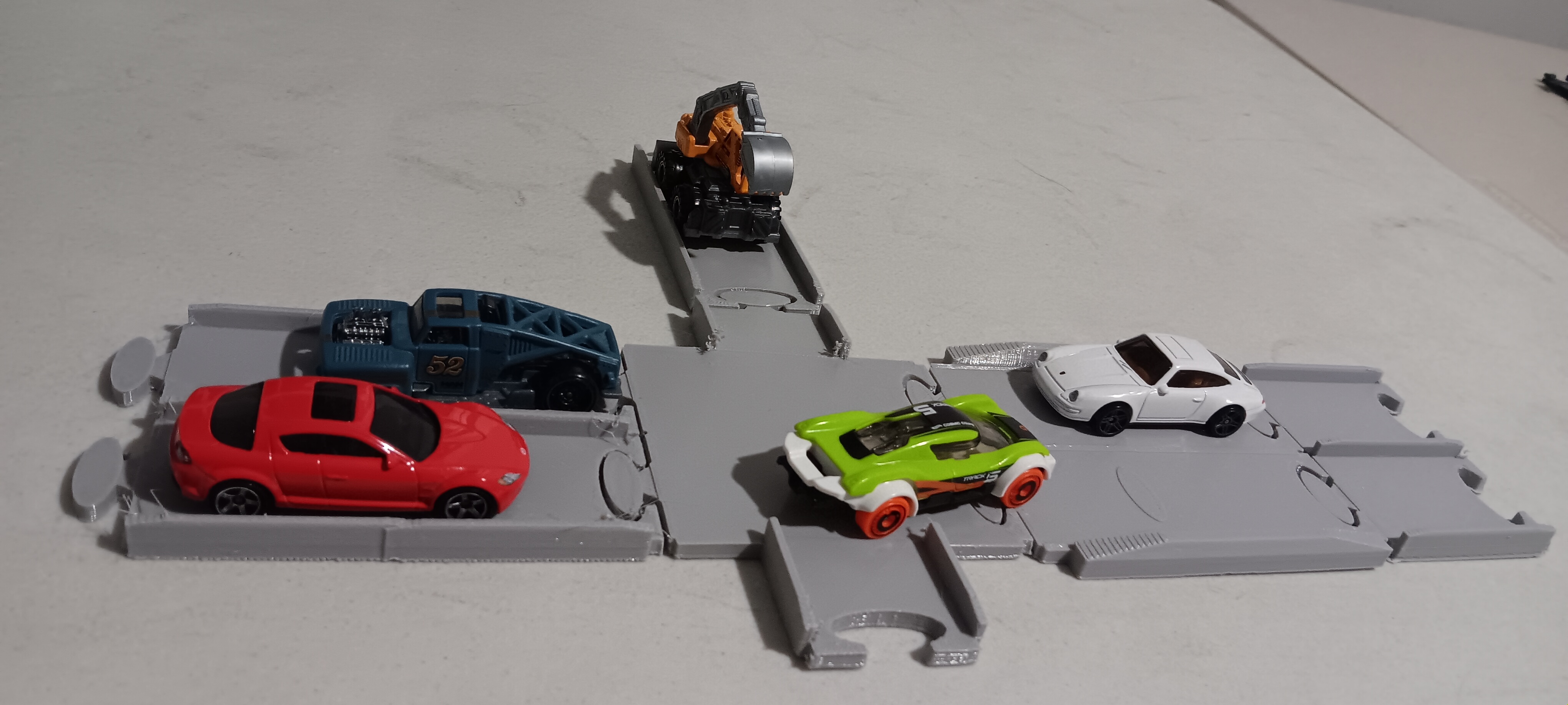 (OLD VERSION) Toy City & Road Playset System for Hot Wheels and Matchbox Cars - photo 4