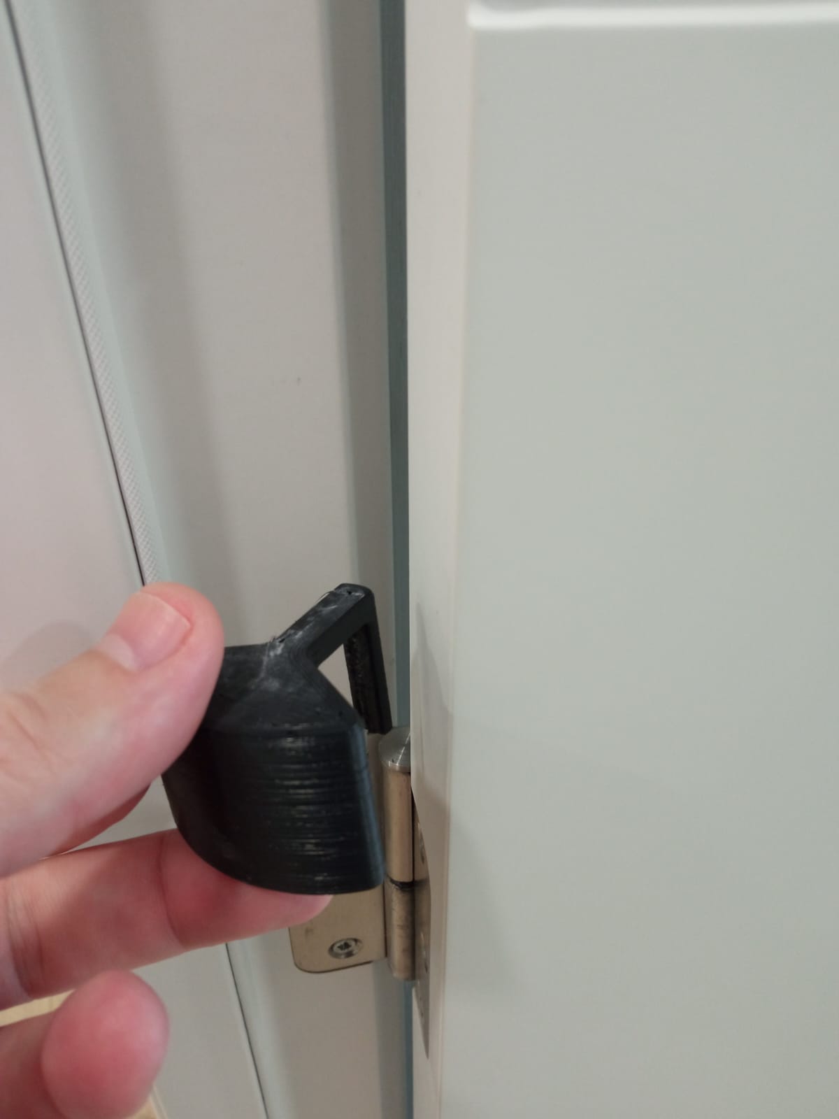 Door stop on hinge full open - photo 4