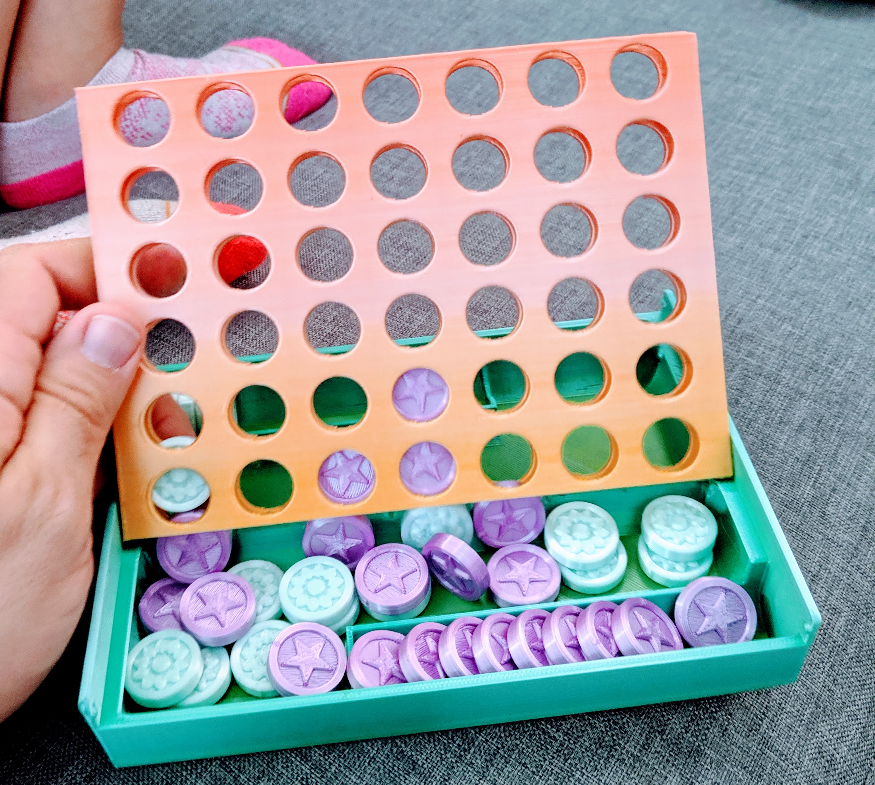 Travel 4-In-A-Row Game (Connect 4) - photo 3