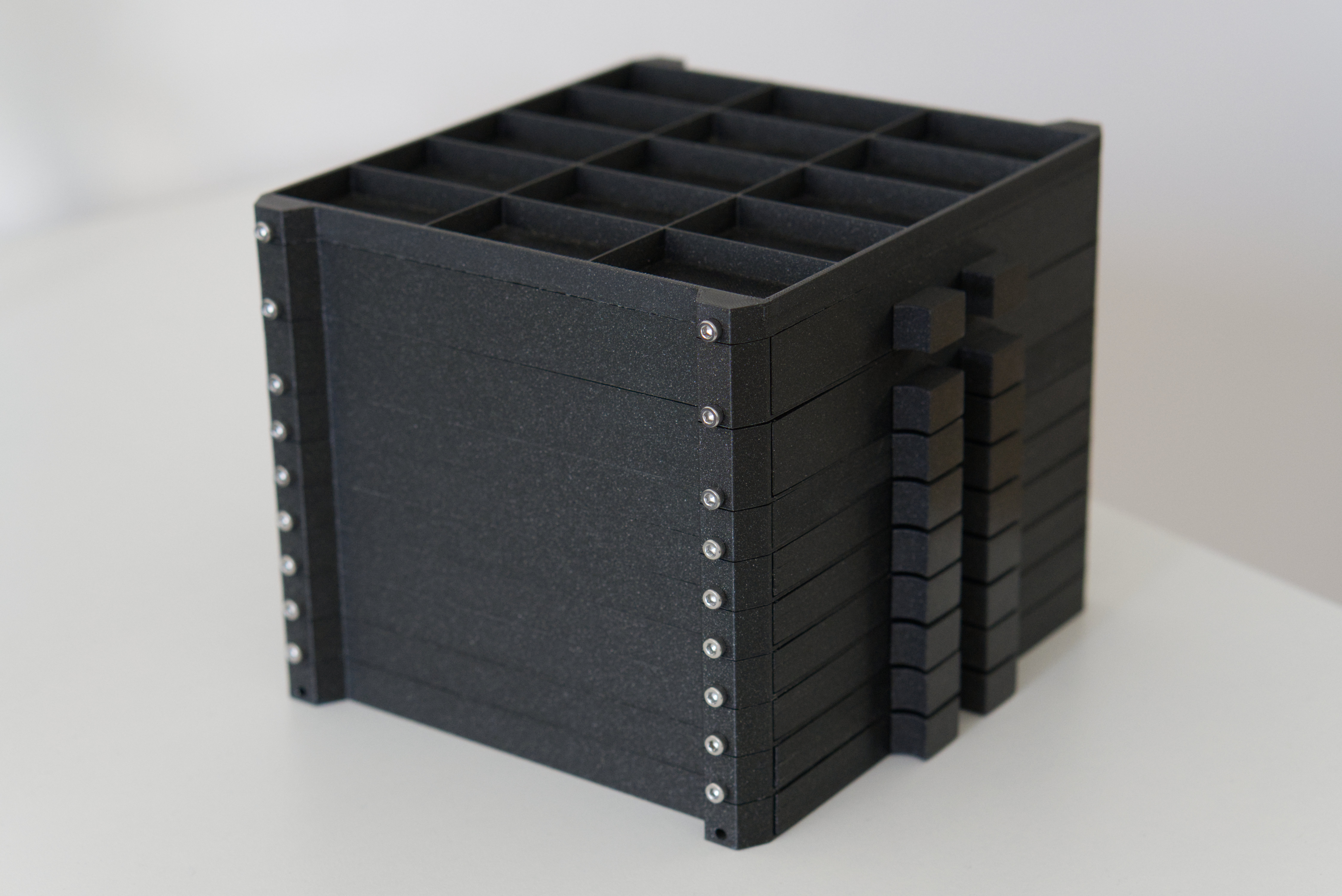 Expandable storage system