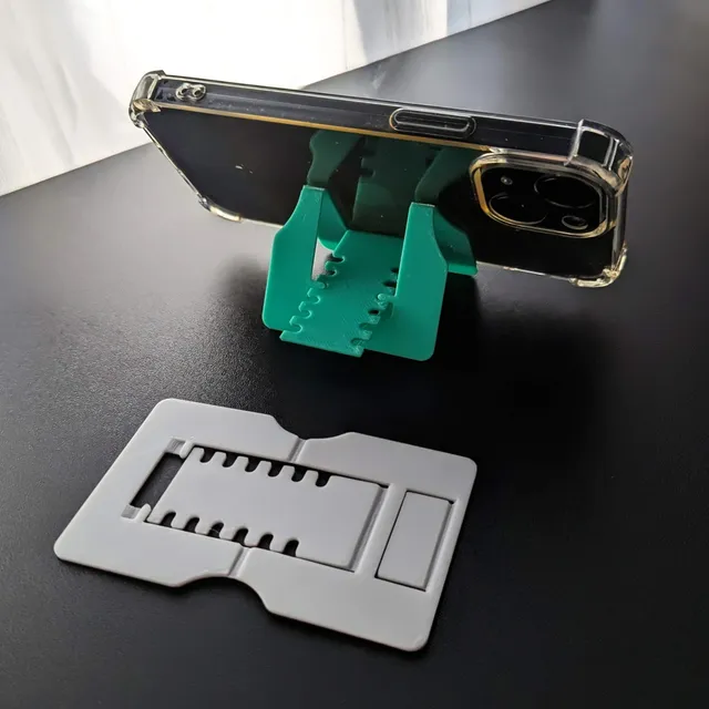 Ultra-thin credit-card sized phone stand (print-in-place). Only 5g of filament!